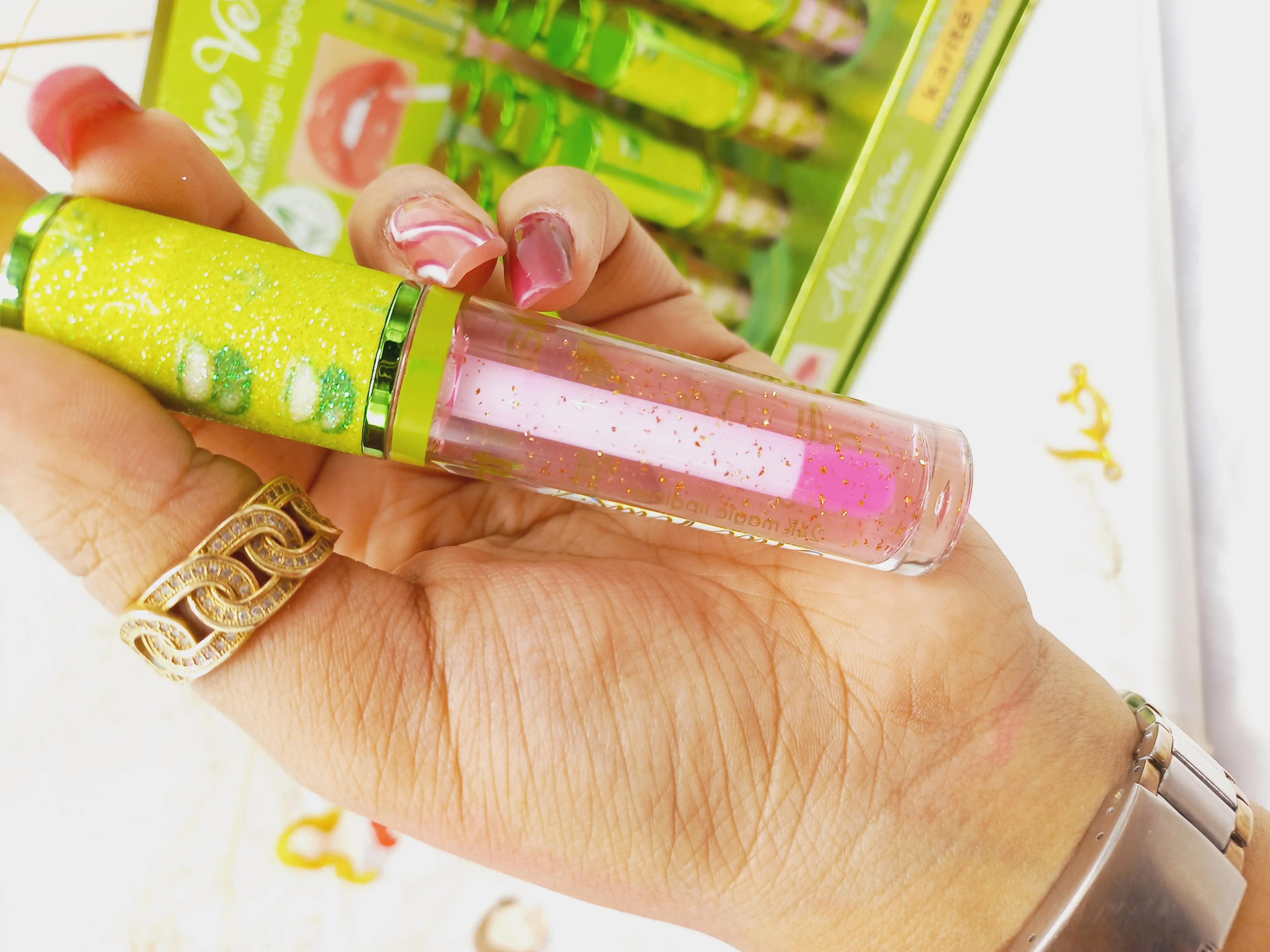 برق لب حرارتی و ویتامینه آلوورا کیس بیوتی kiss beauty کد 70439