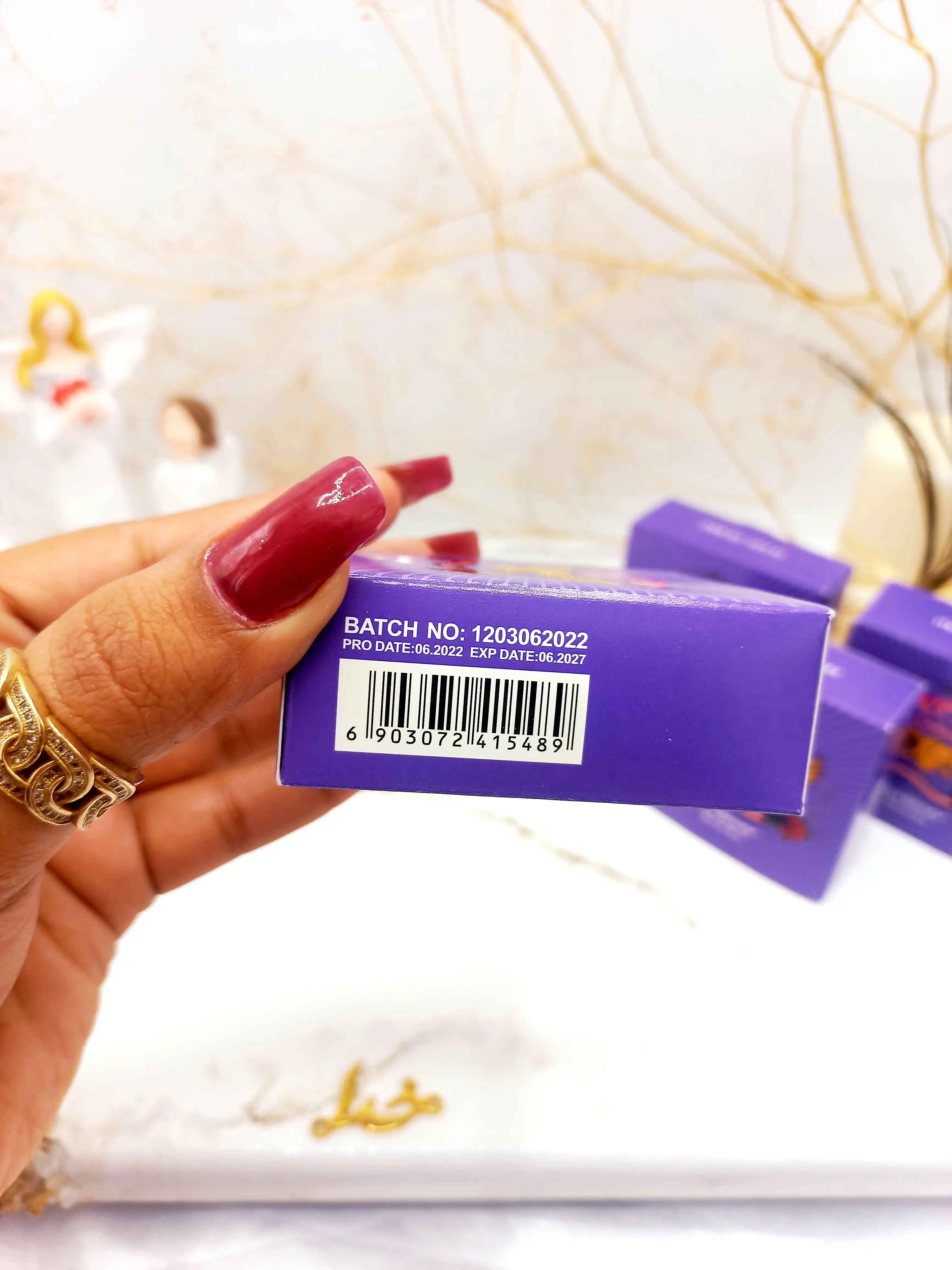 کرم براق کننده و برجسته کننده تتو کیس بیوتی kiss beauty کد 120303