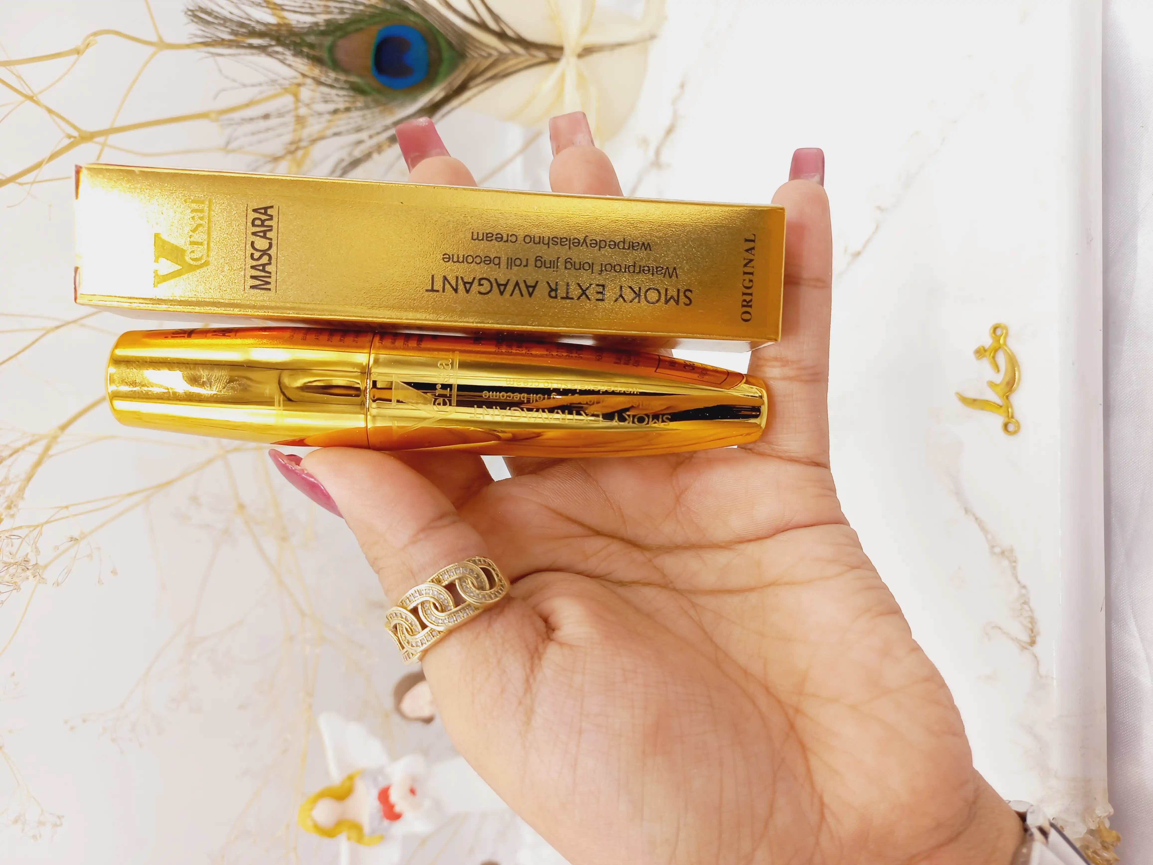 ریمل پرطرفدار پوکه طلایی ورسای VERSAI کد v516