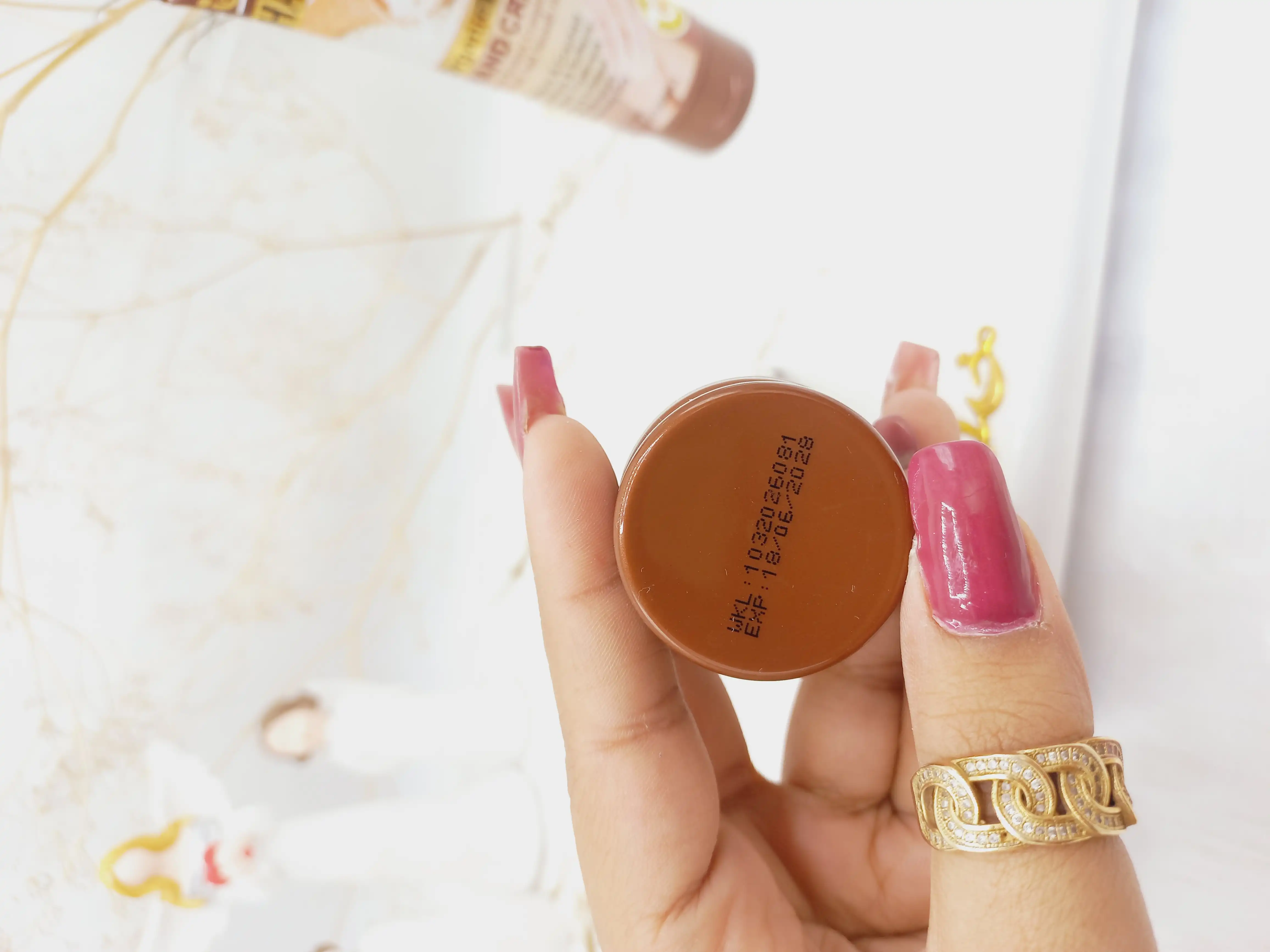 کرم مرطوب کننده و ترمیم کننده دست عصاره برنج وکالی کد WKL708