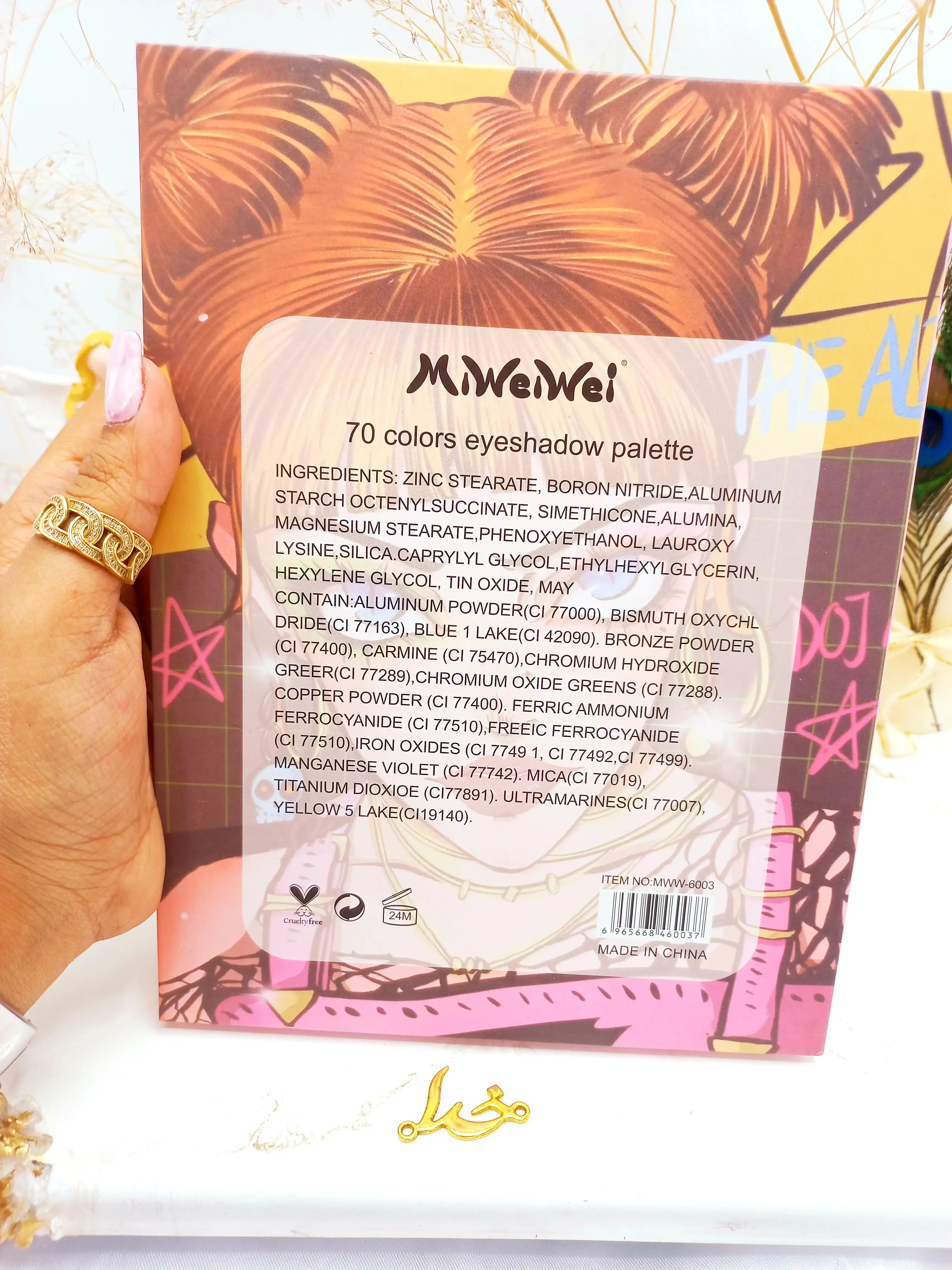 پالت سایه هفتاد رنگ طرح دختر فشن کد MWW_6003