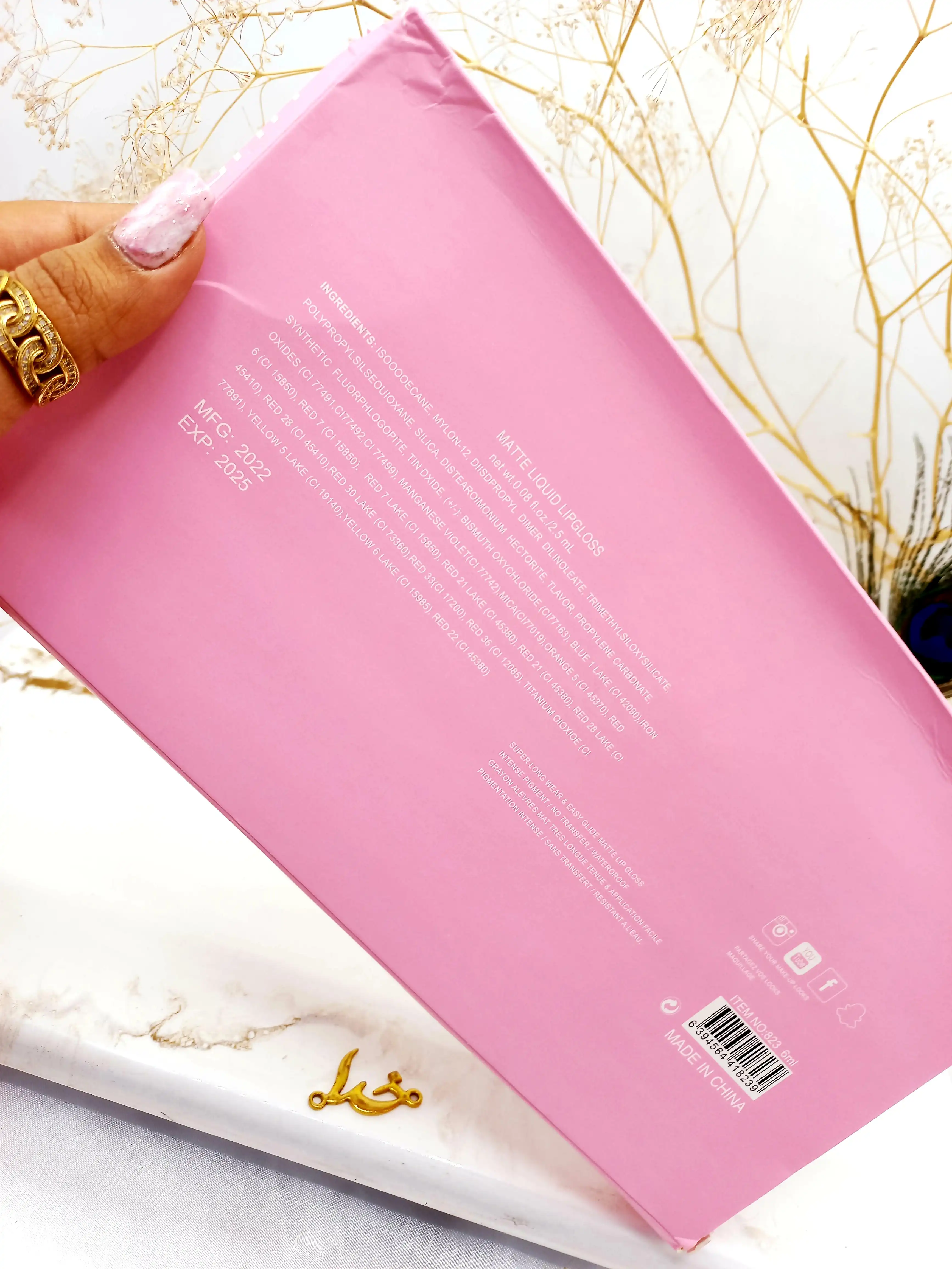 پک رژ مایع 12رنگ هدا بیوتی HUDABEAUTY کد 823