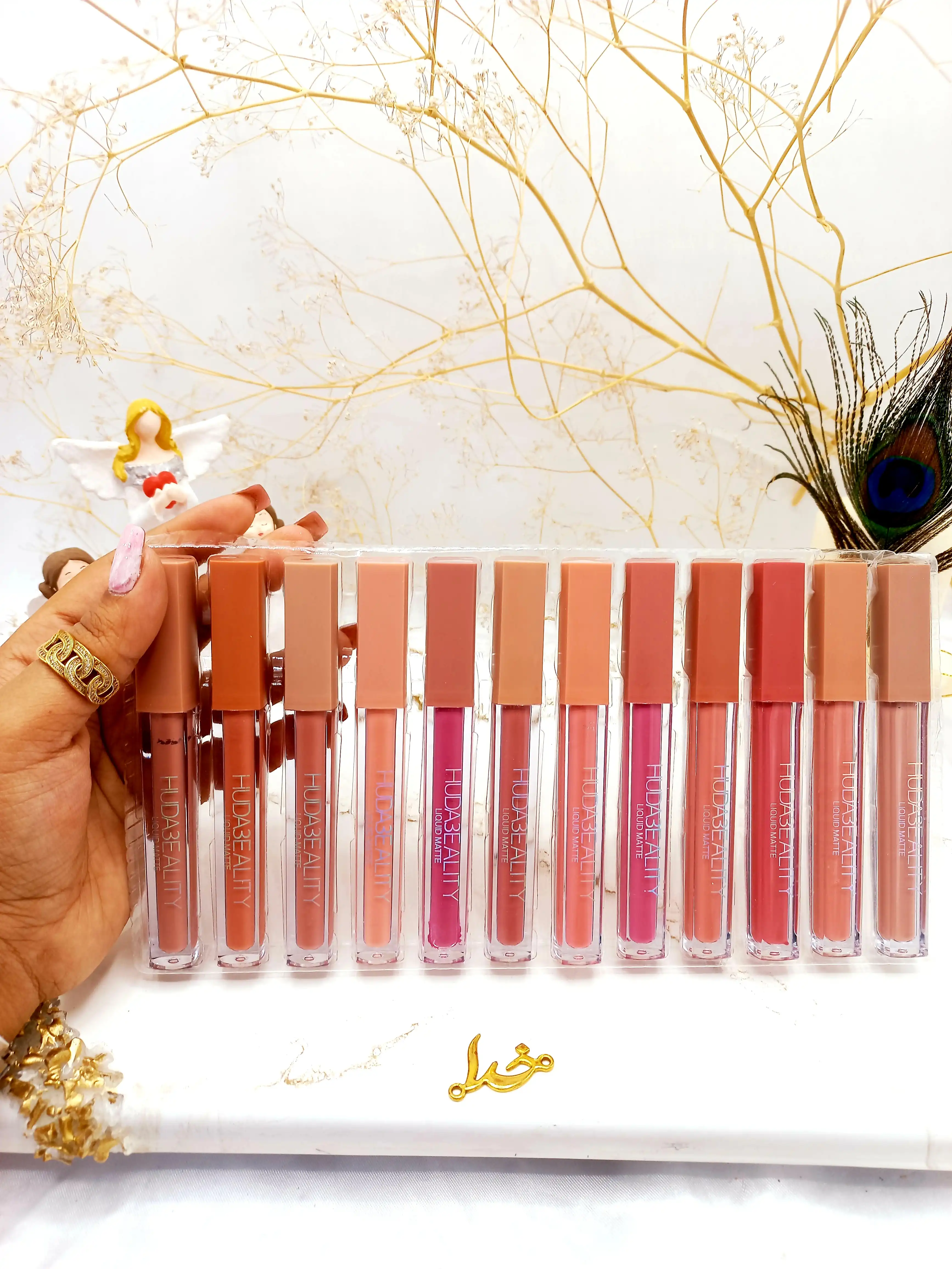 پک رژ مایع 12رنگ هدا بیوتی HUDABEAUTY کد 823