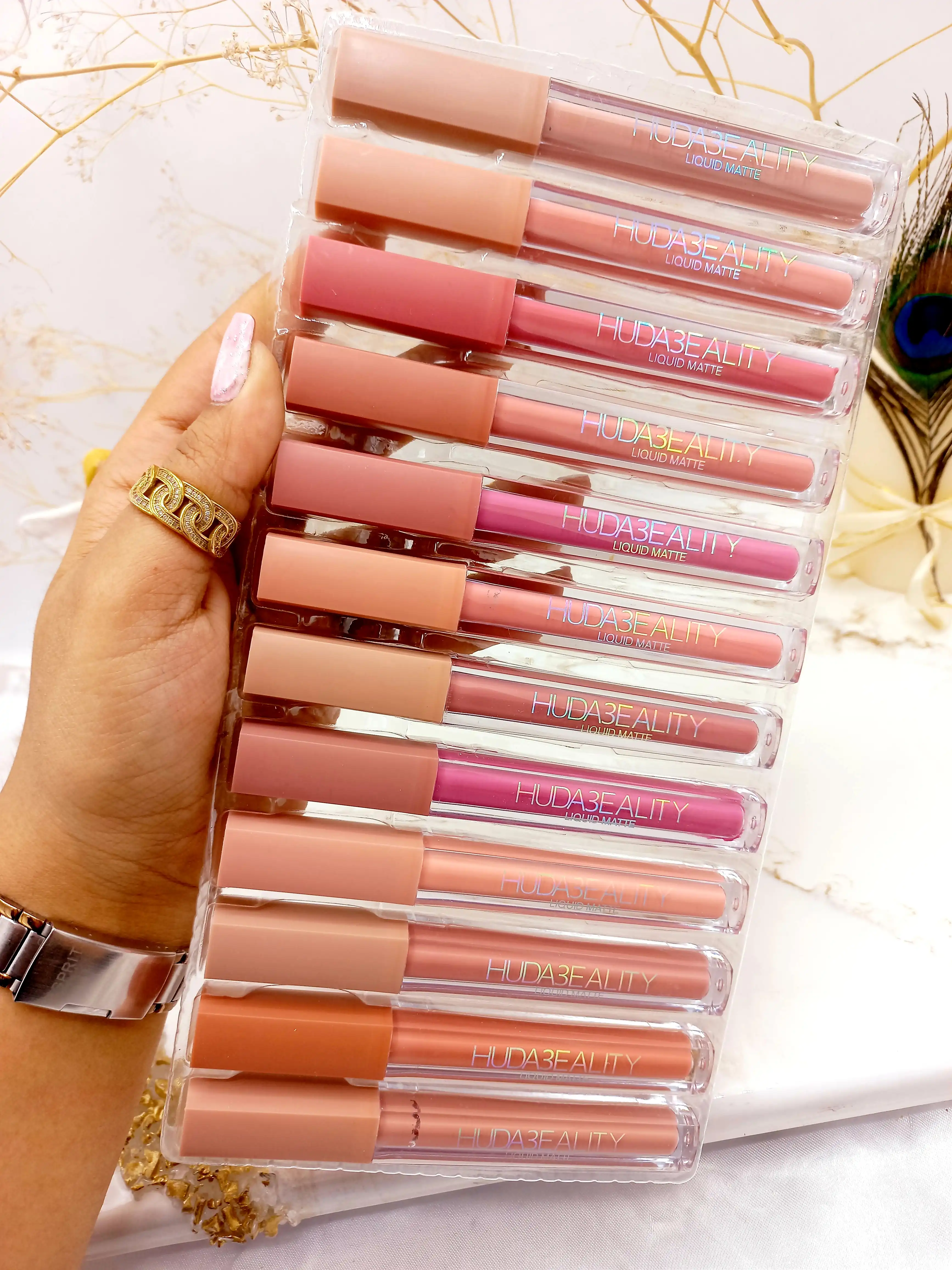 پک رژ مایع 12رنگ هدا بیوتی HUDABEAUTY کد 823