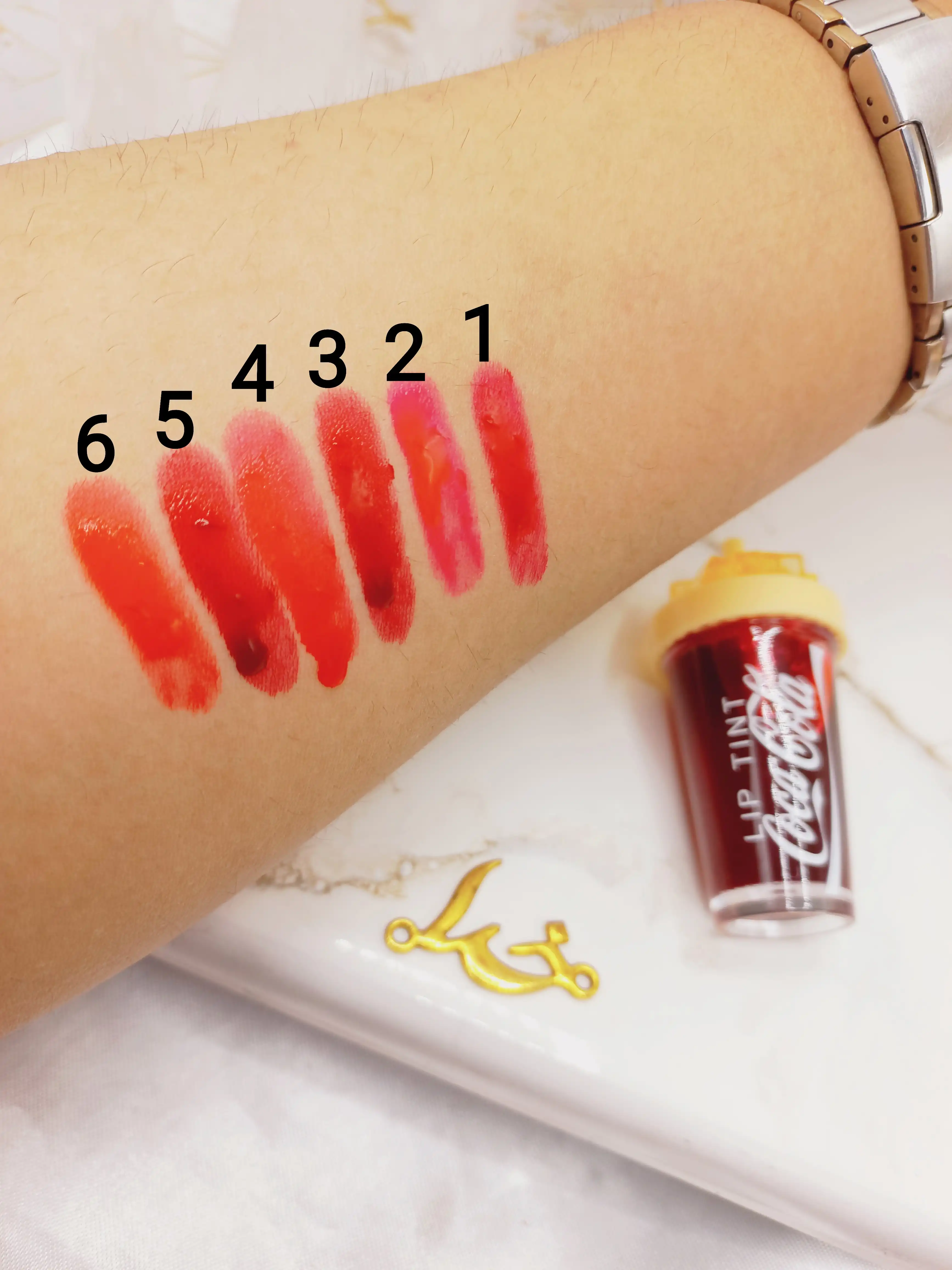 تینت لب نوشابه نی دار هدا بر HUDA BEAR کد 5953