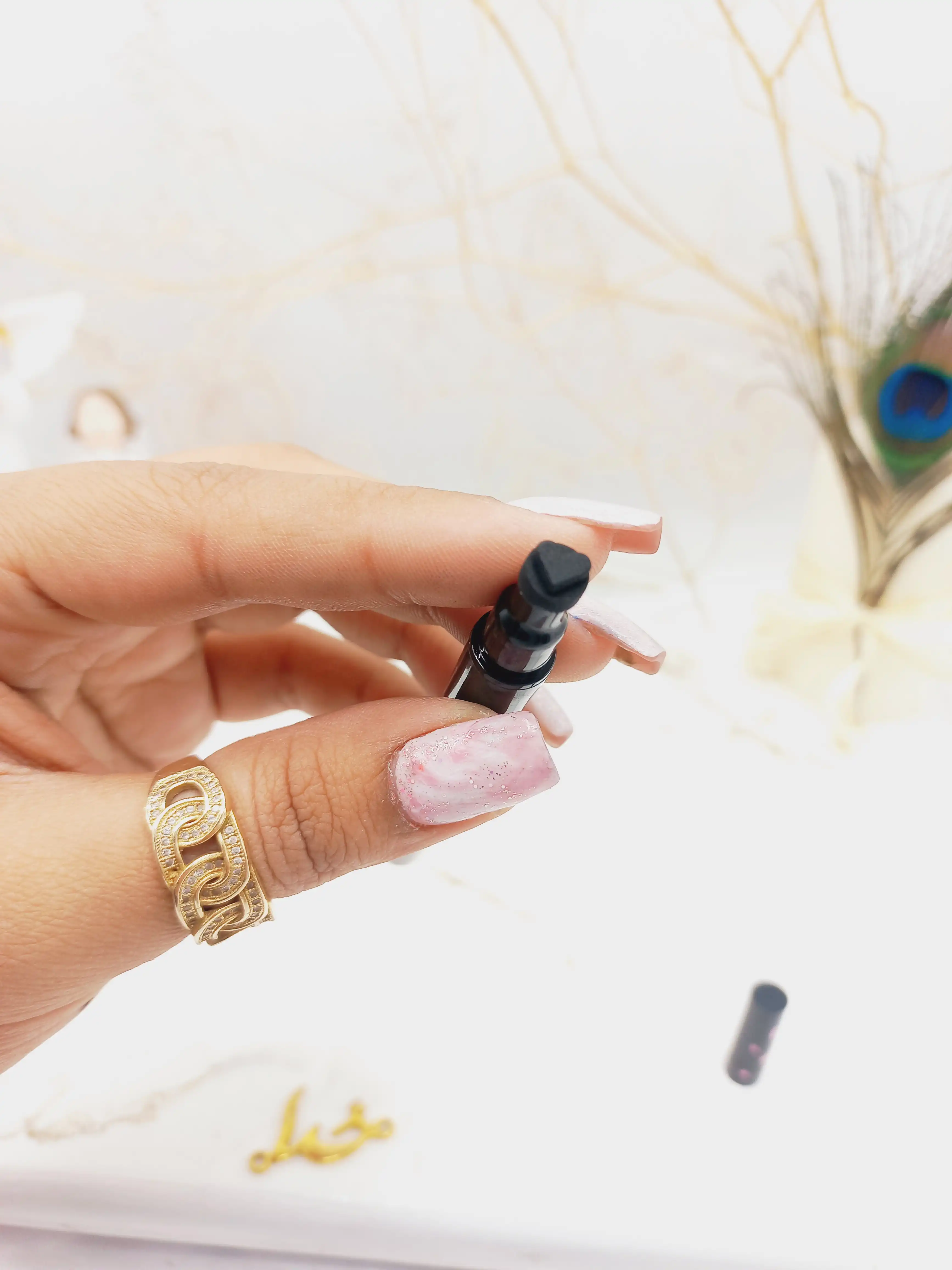 خط چشم مشکی ماژیکی و دوسر طرح دار ستاره ای LOVE STAR ( پوکه بنفش )