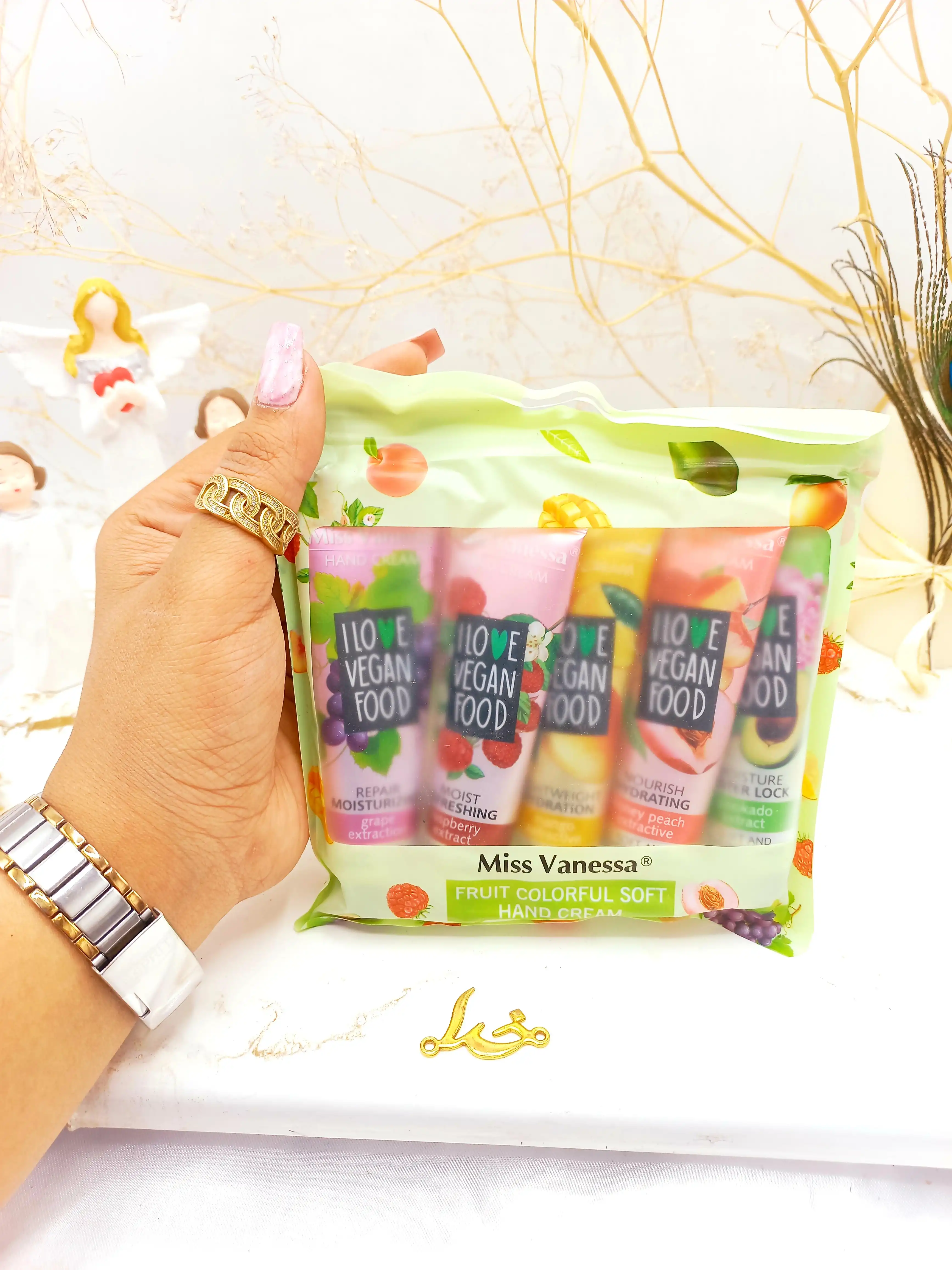 پک کرم دست 5 عددی میوه ای خوشبو Miss vanessa
