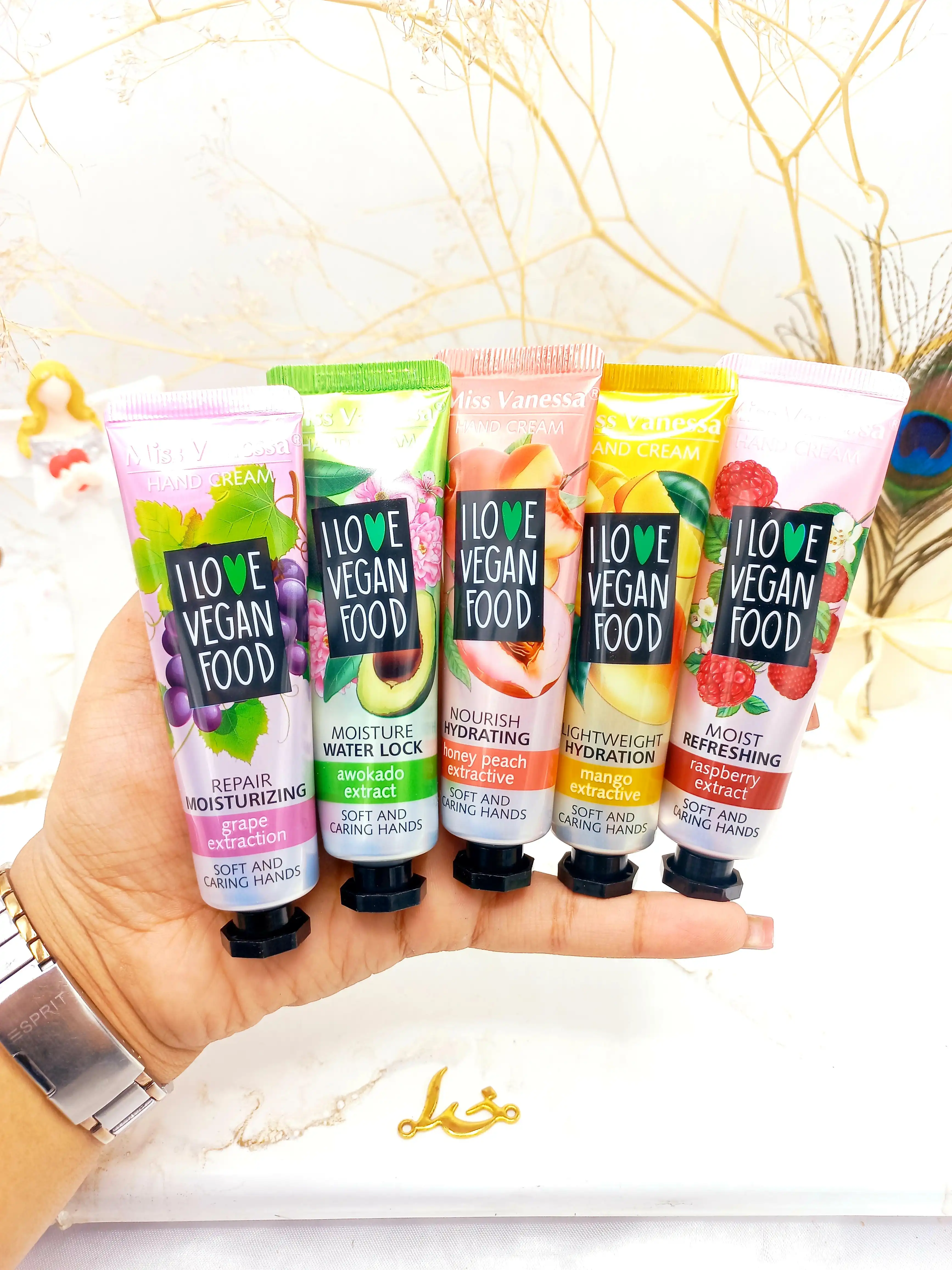 پک کرم دست 5 عددی میوه ای خوشبو Miss vanessa