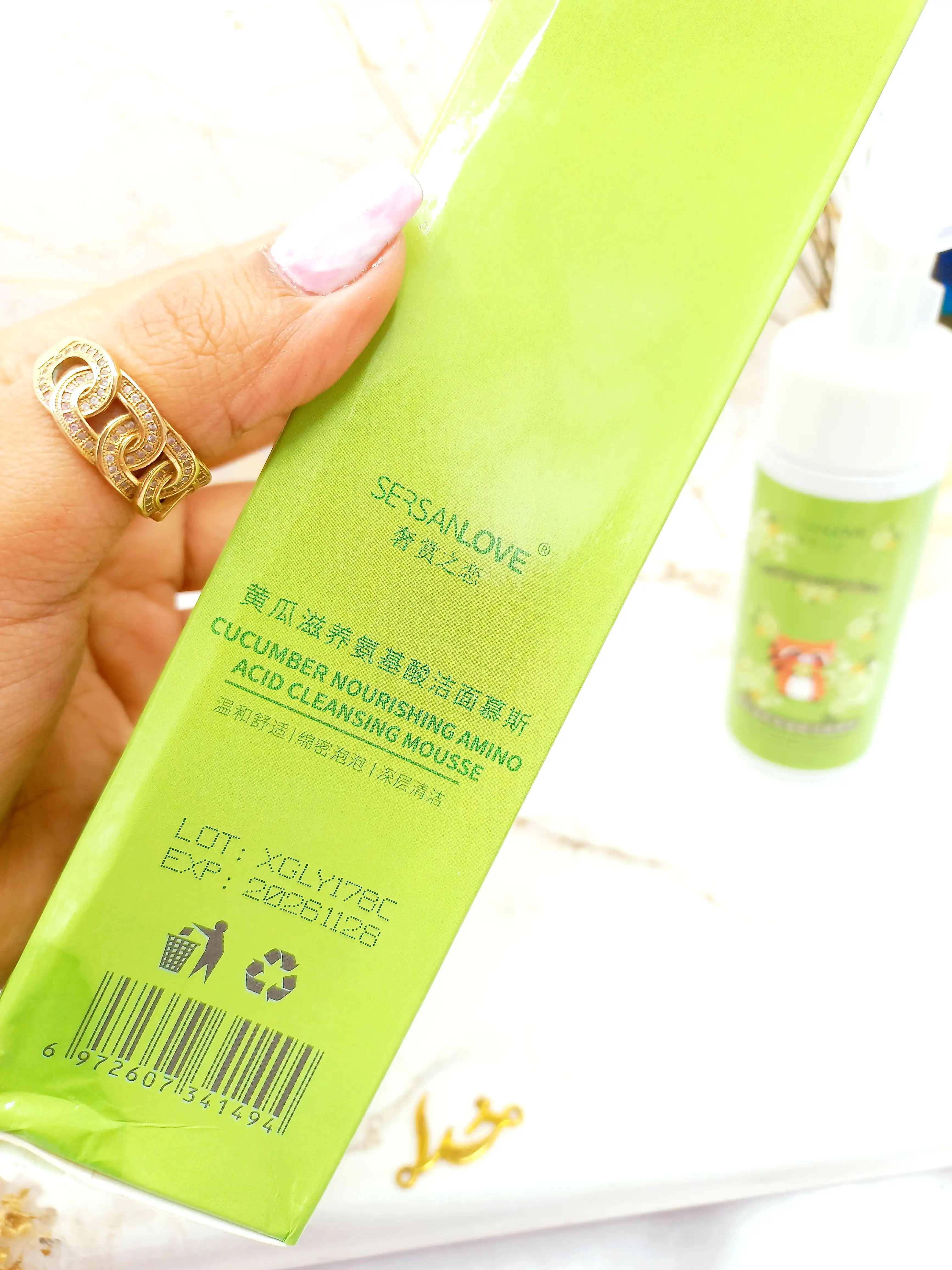 فوم شستشو صورت براش دار خیار سرسان لاو کد xg1494