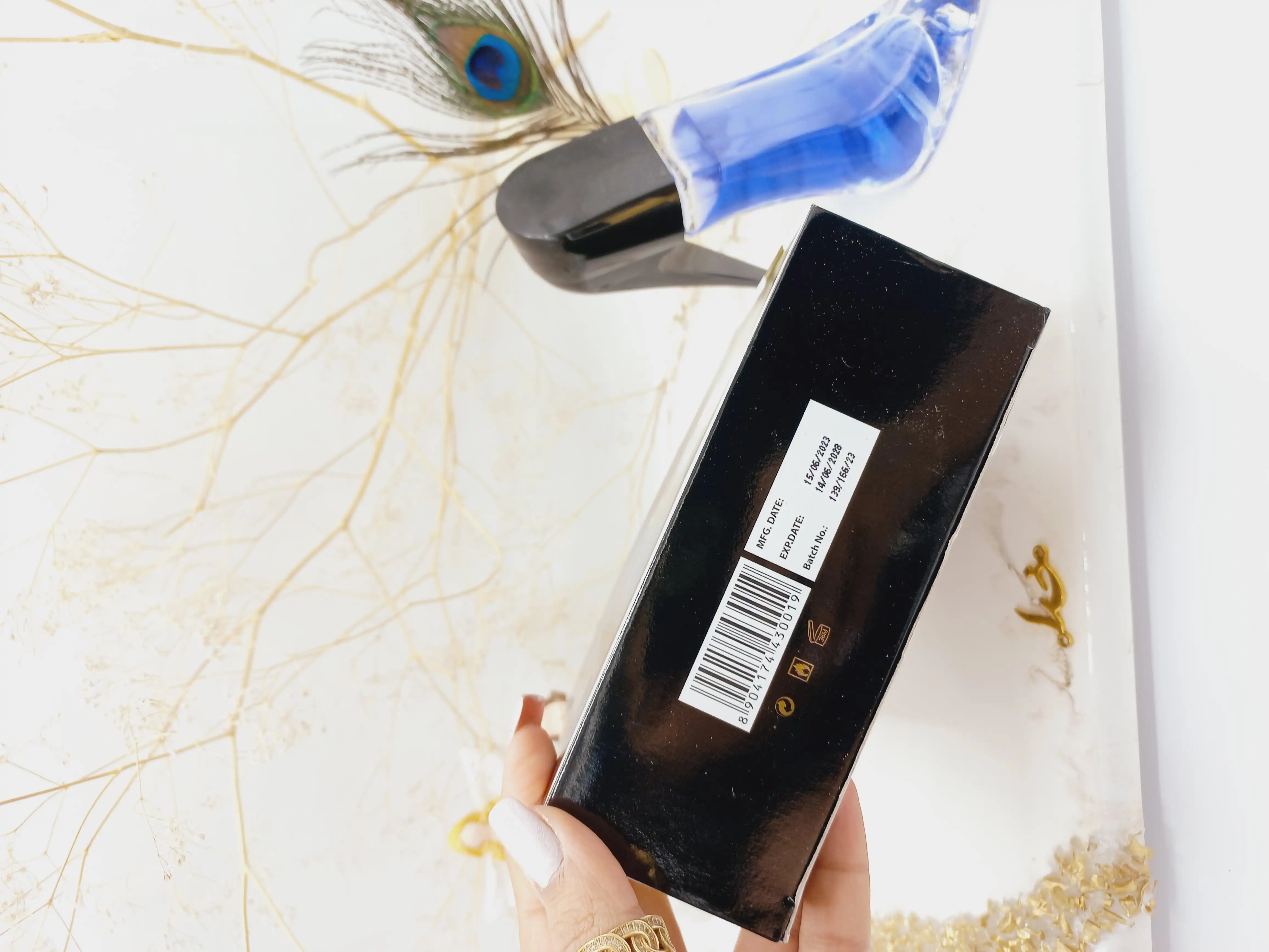 ادکلن زنانه خوشبو کفش آبی GIAMOUR HEELS  90ml کد 30019