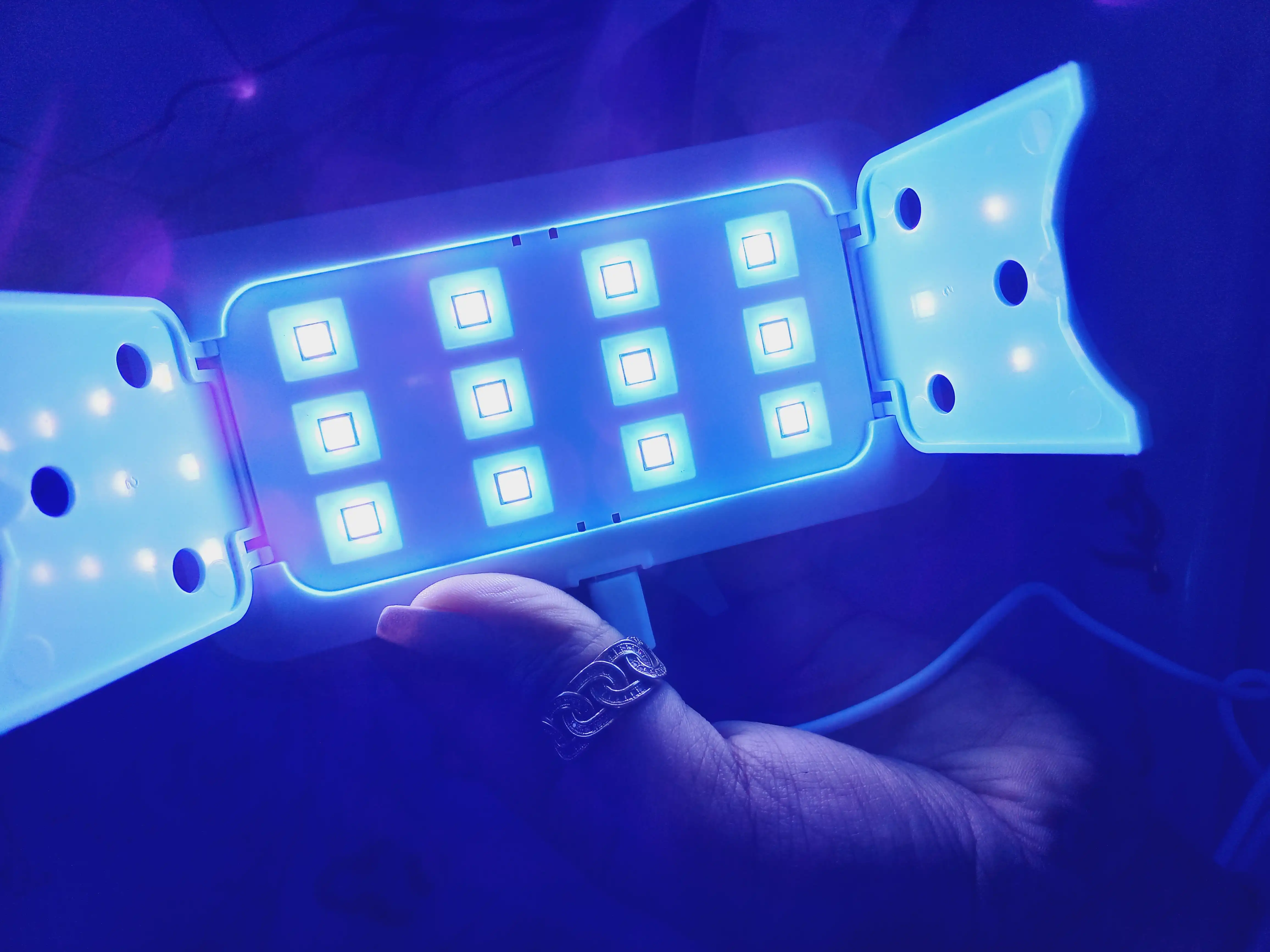 دستگاه یو وی خشک کن لاک ناخن BLUEOUE طرح قاب موبایل