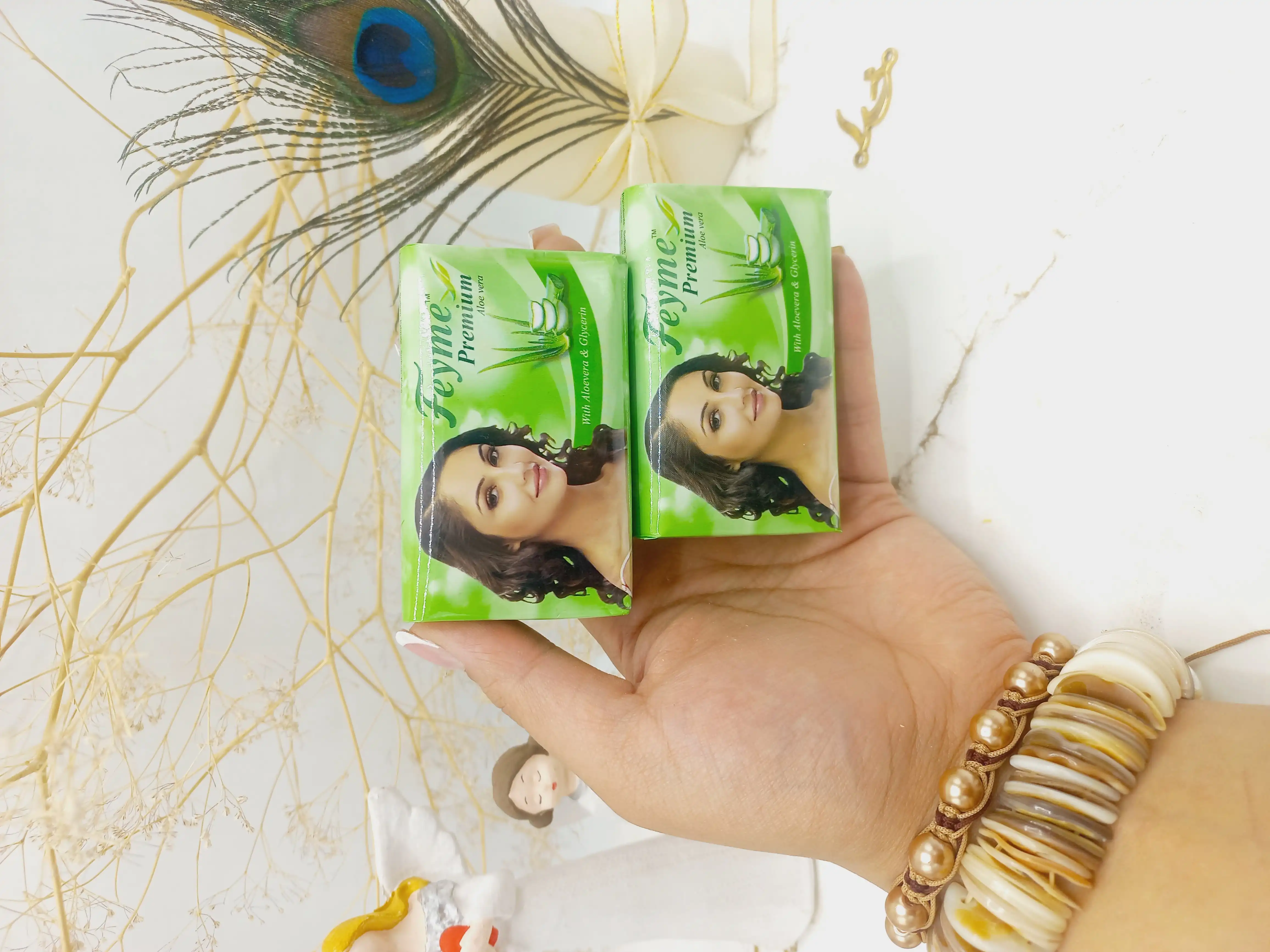 صابون حاوی عصاره آلوئه ورا برند Feyme