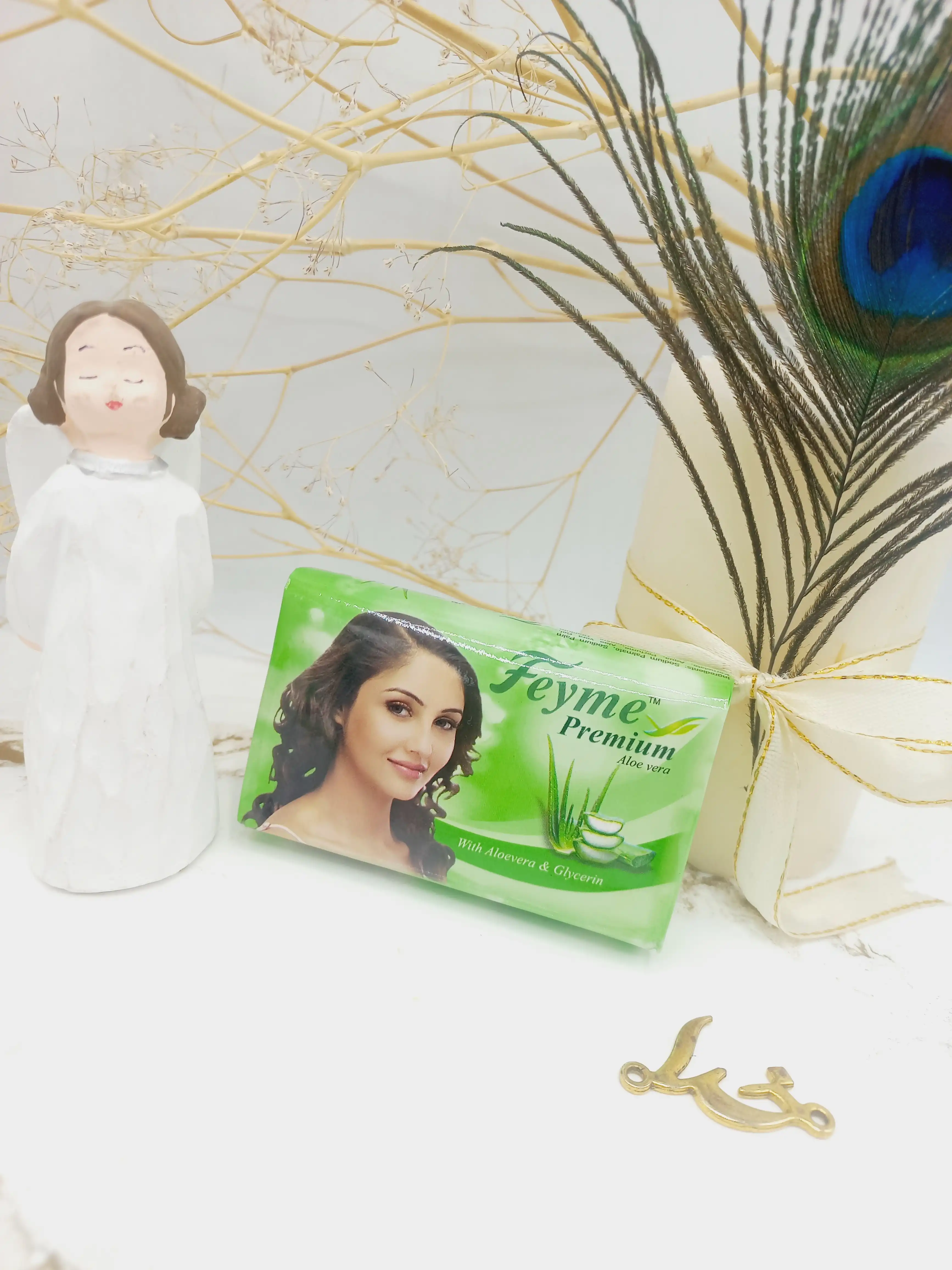 صابون حاوی عصاره آلوئه ورا برند Feyme