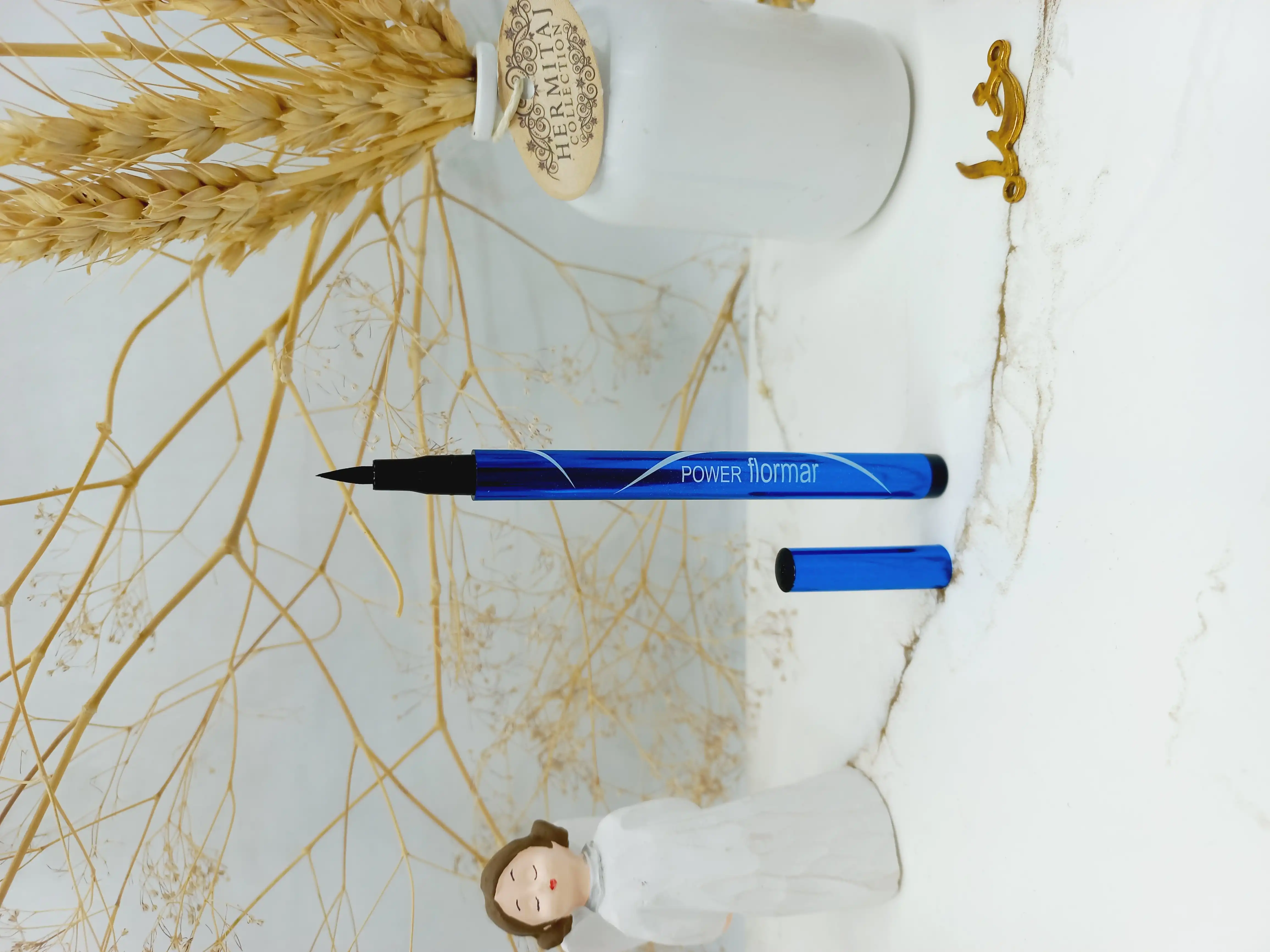 خط چشم مشکی ماژیکی ضدآب فلورمار کد 1010