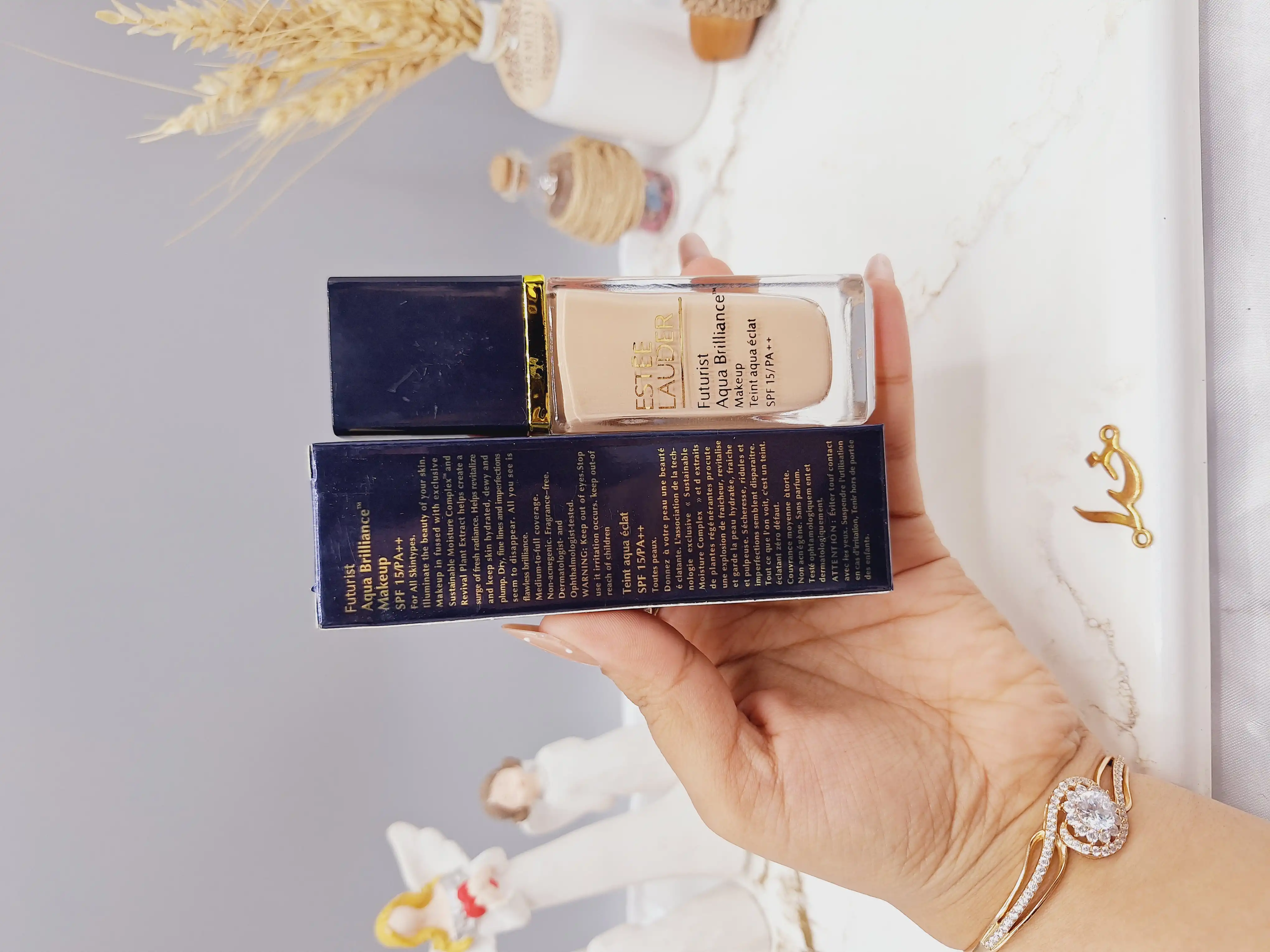 کرم پودر شیشه ای استی لادر Estee Luader با کیفیت عالی