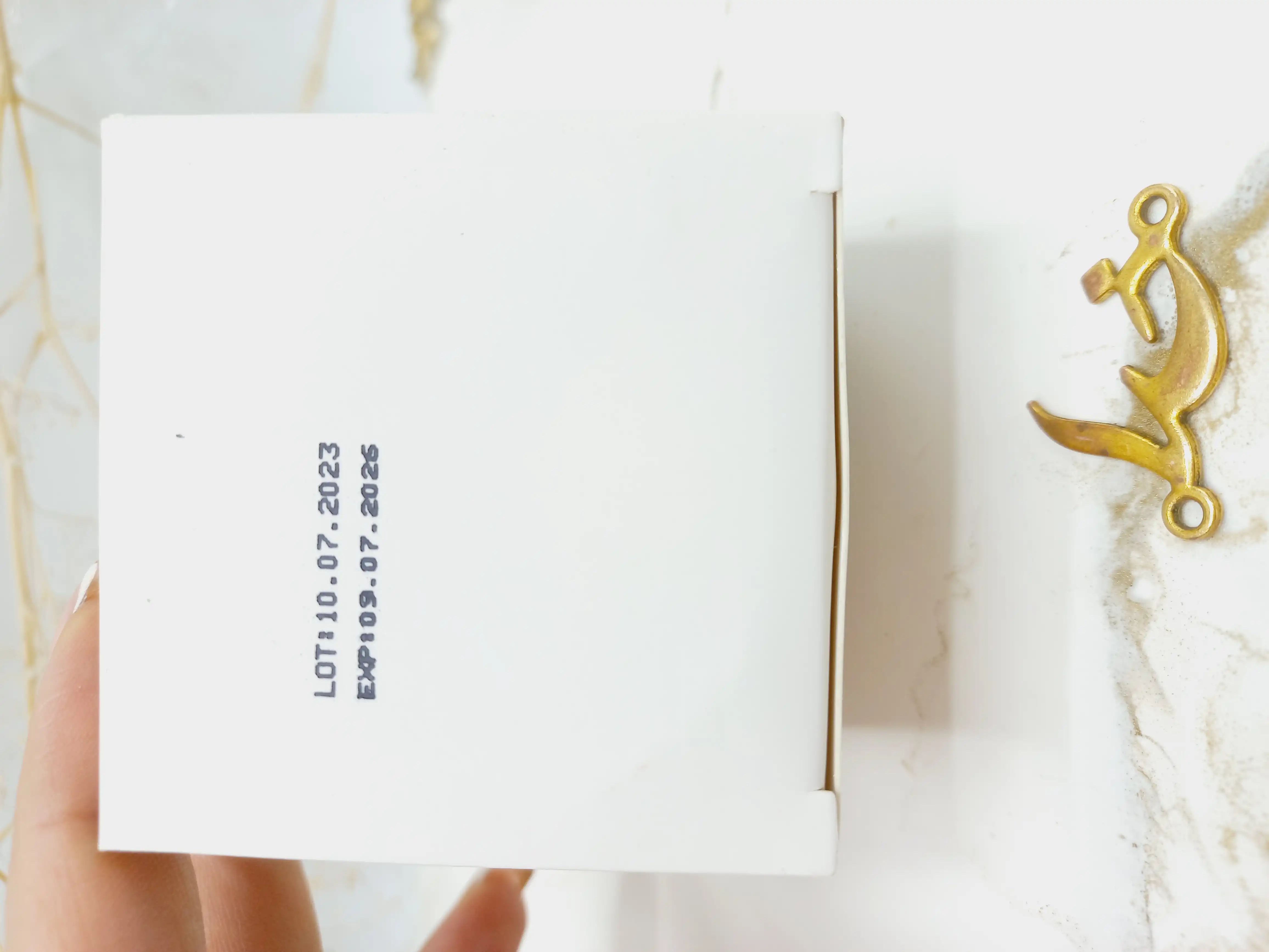 کرم تخصصی آبرسان مخصوص صورت عصاره برنج خام بیوآکوا کد BQY56303