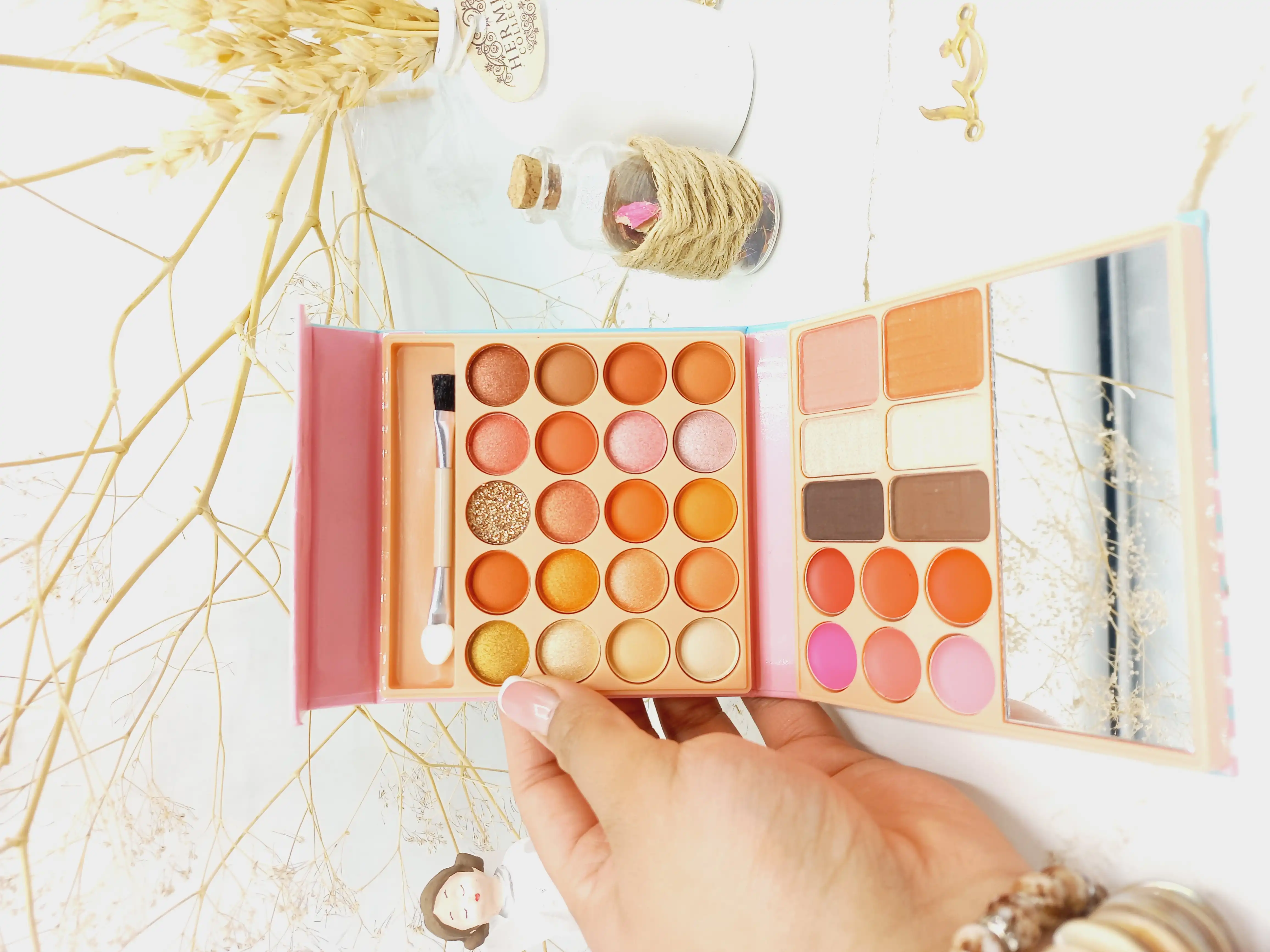 پالت سایه آنالیدی مدل تک شاخ ANYLADY کد 8658FA