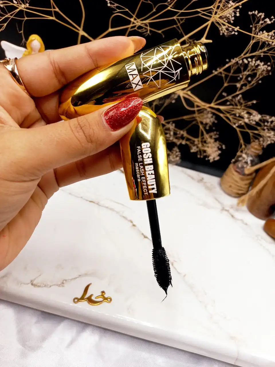 ریمل فول بیگ گاش همراه با حجم دهندگی و بلندکنندگی بالا مژه  کد 8220