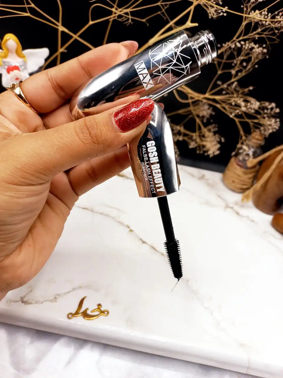 ریمل فول بیگ گاش همراه با حجم دهندگی و بلندکنندگی بالا مژه  کد 8220