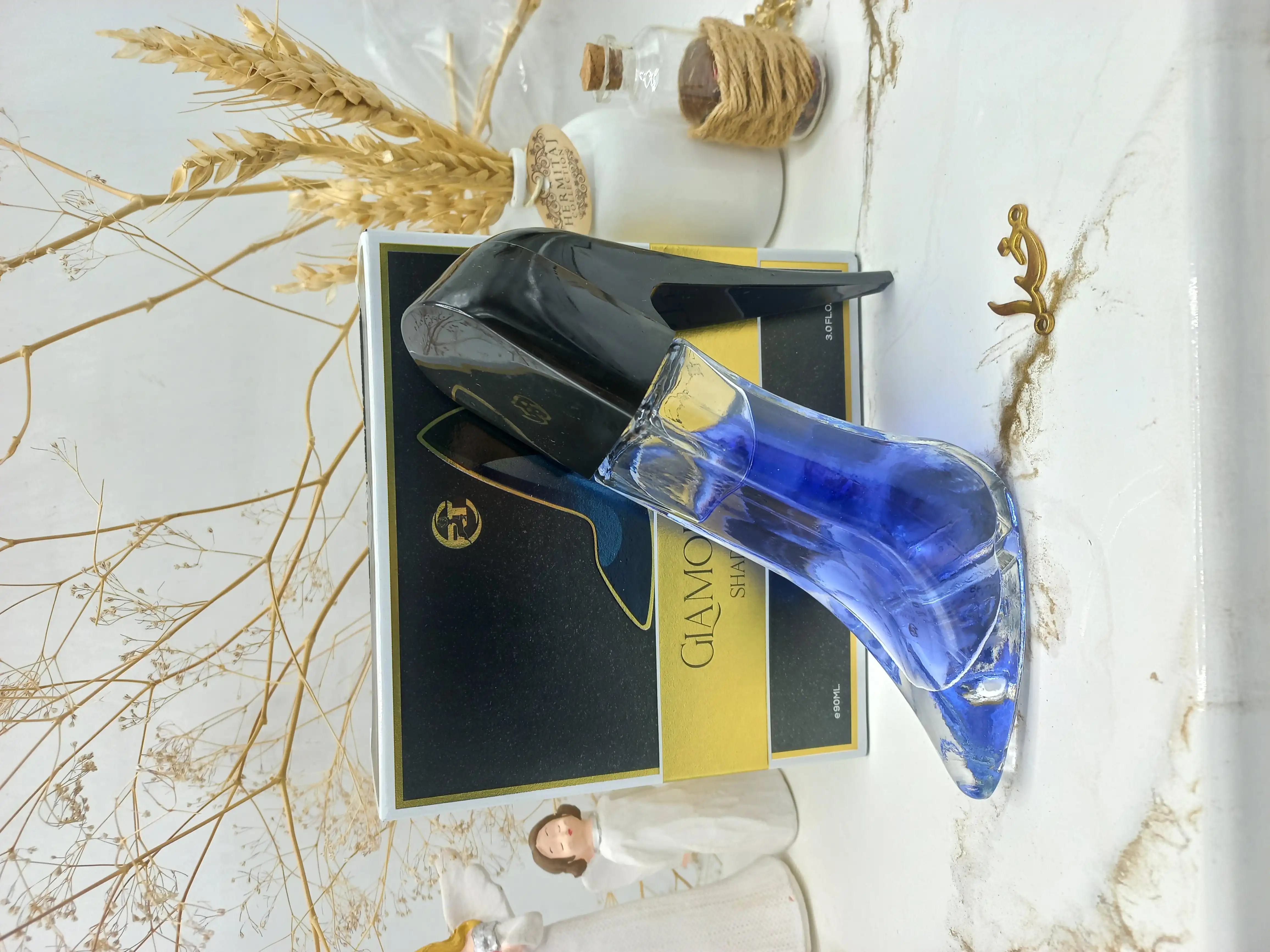 ادکلن زنانه خوشبو کفش مشکی GIAMOUR HEELS  90ml کد 30019