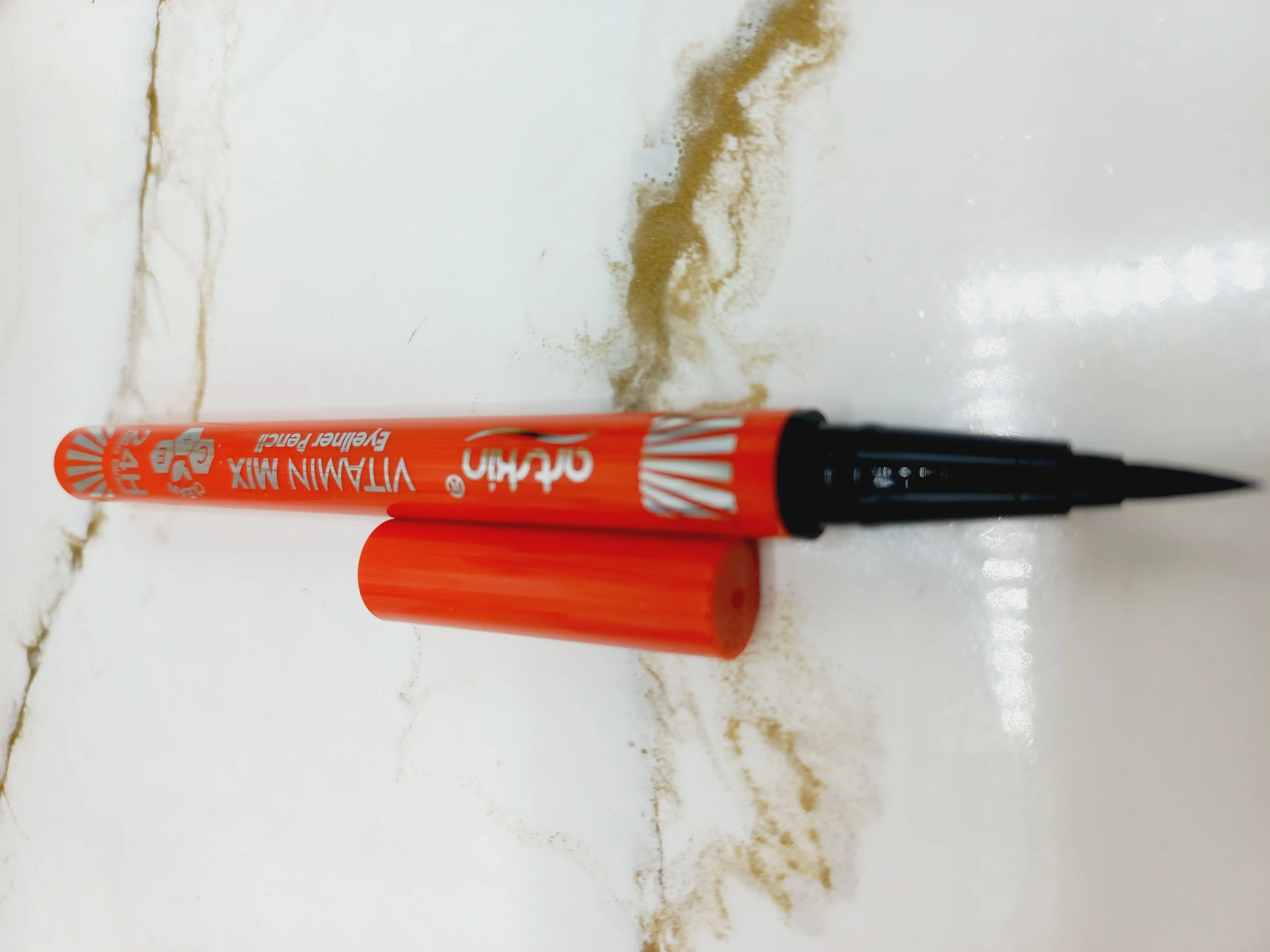 خط چشم ماژیکی قلمی آرت اسکین کد as975032