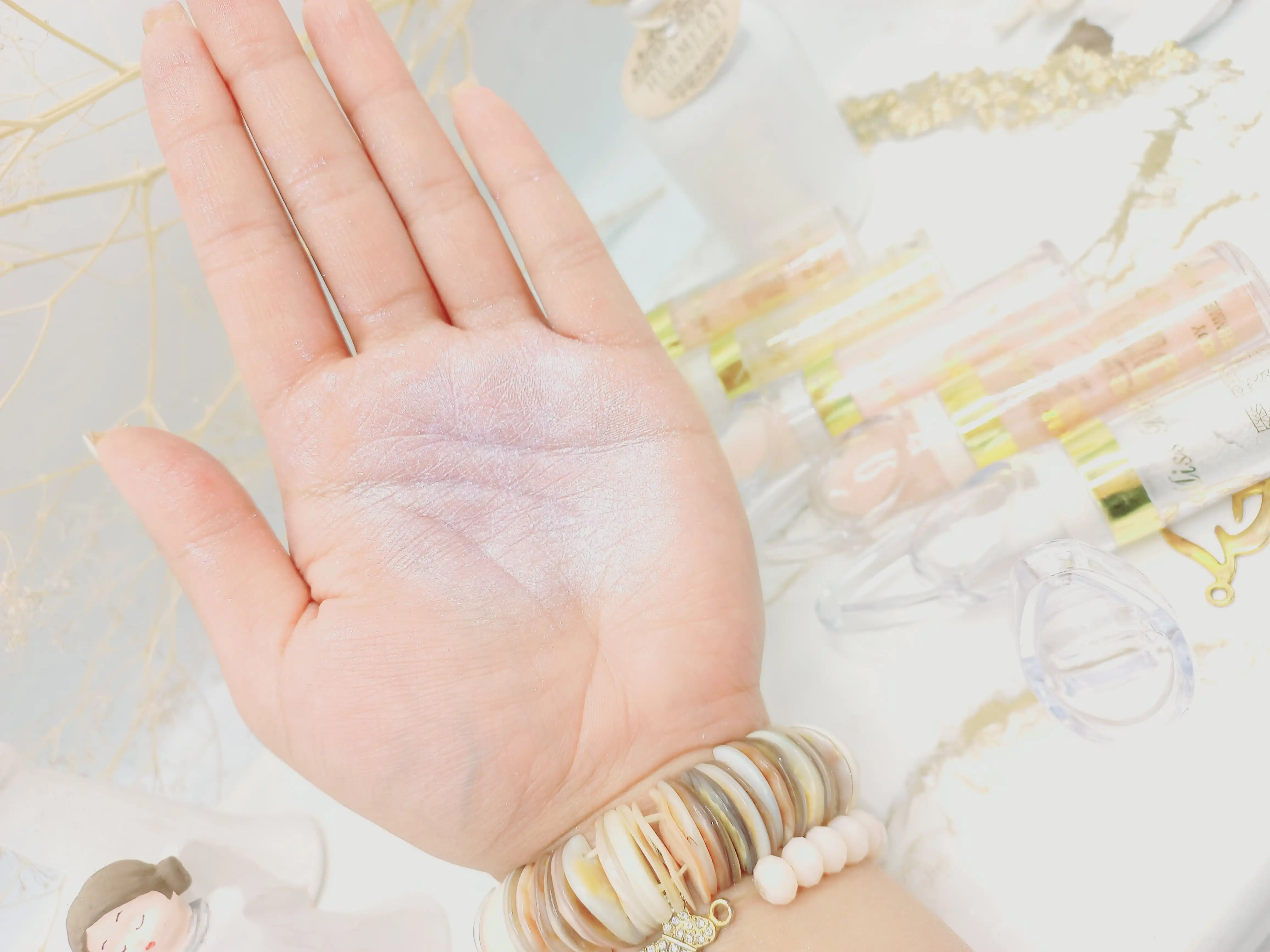 شیمر و هایلایتر بدن و صورت میس بتی Miss Betty کد 7735