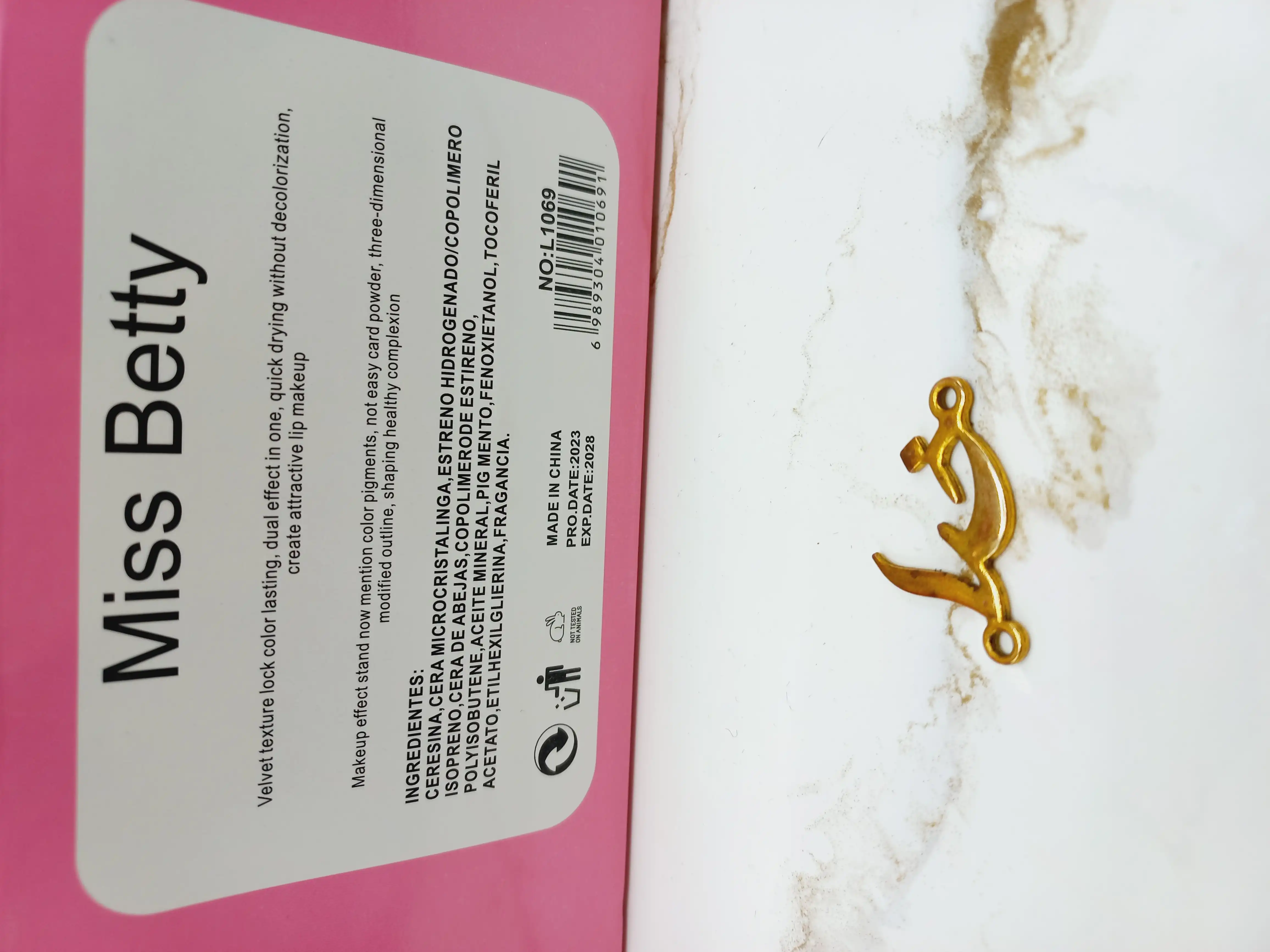 برق لب ضدآب شکلاتی میس بتی Miss Betty کد L1069