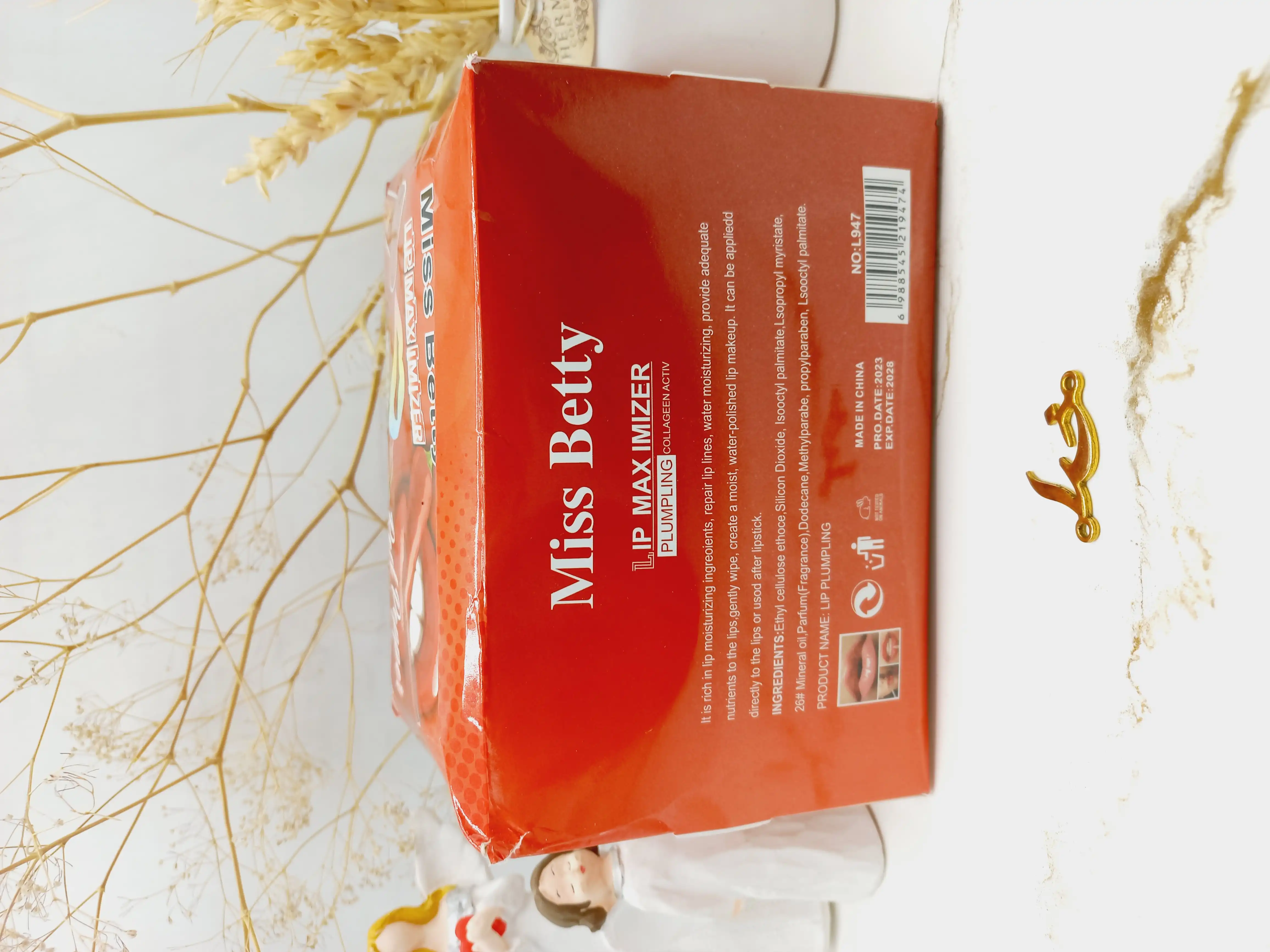 برق لب و حجم دهنده لب طرح میکروفون میس بتی Miss Betty کد L947