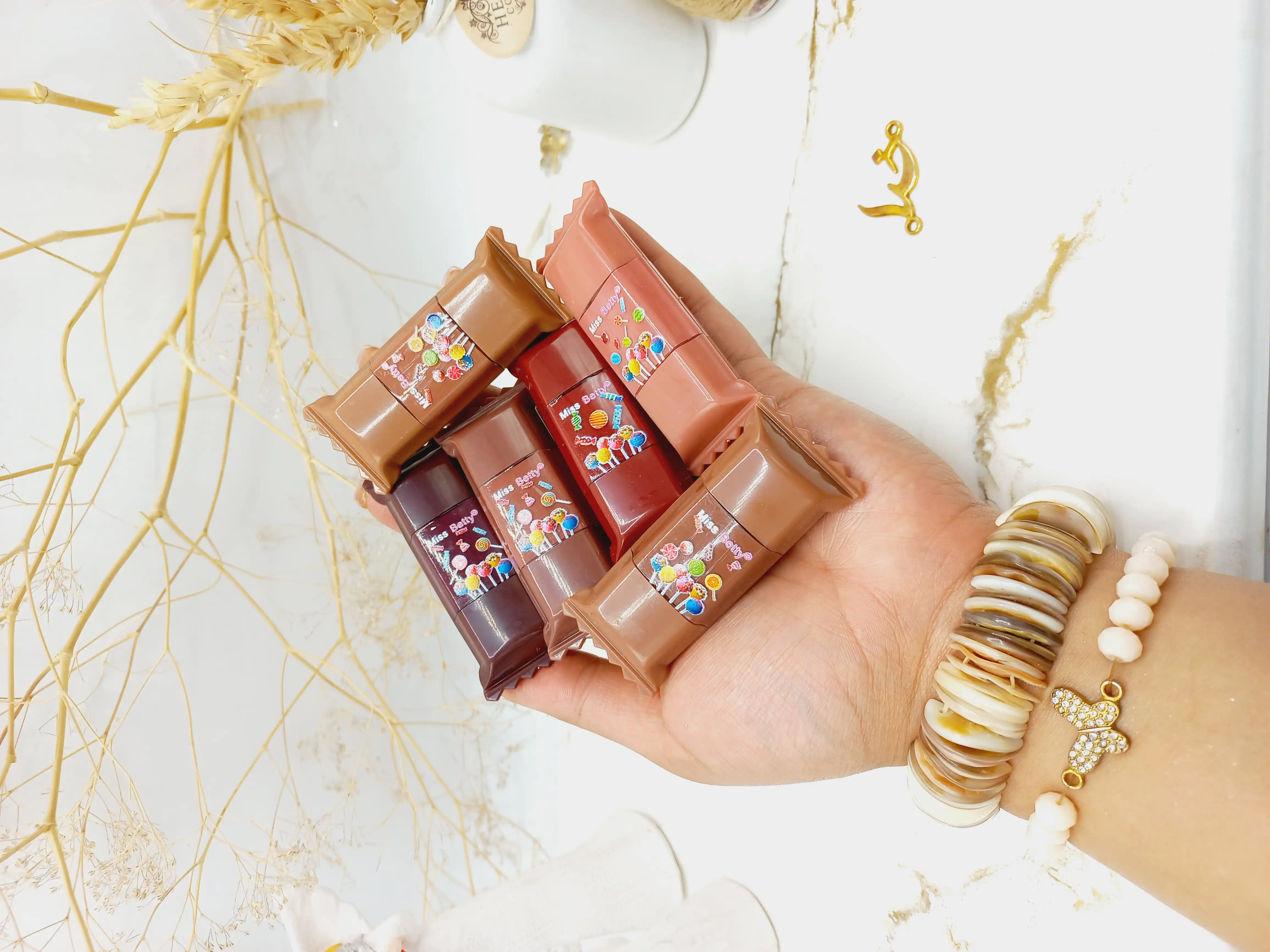 رژ مایع شکلاتی ضدآب و  فانتزی میس بتی Miss Betty کد 2221