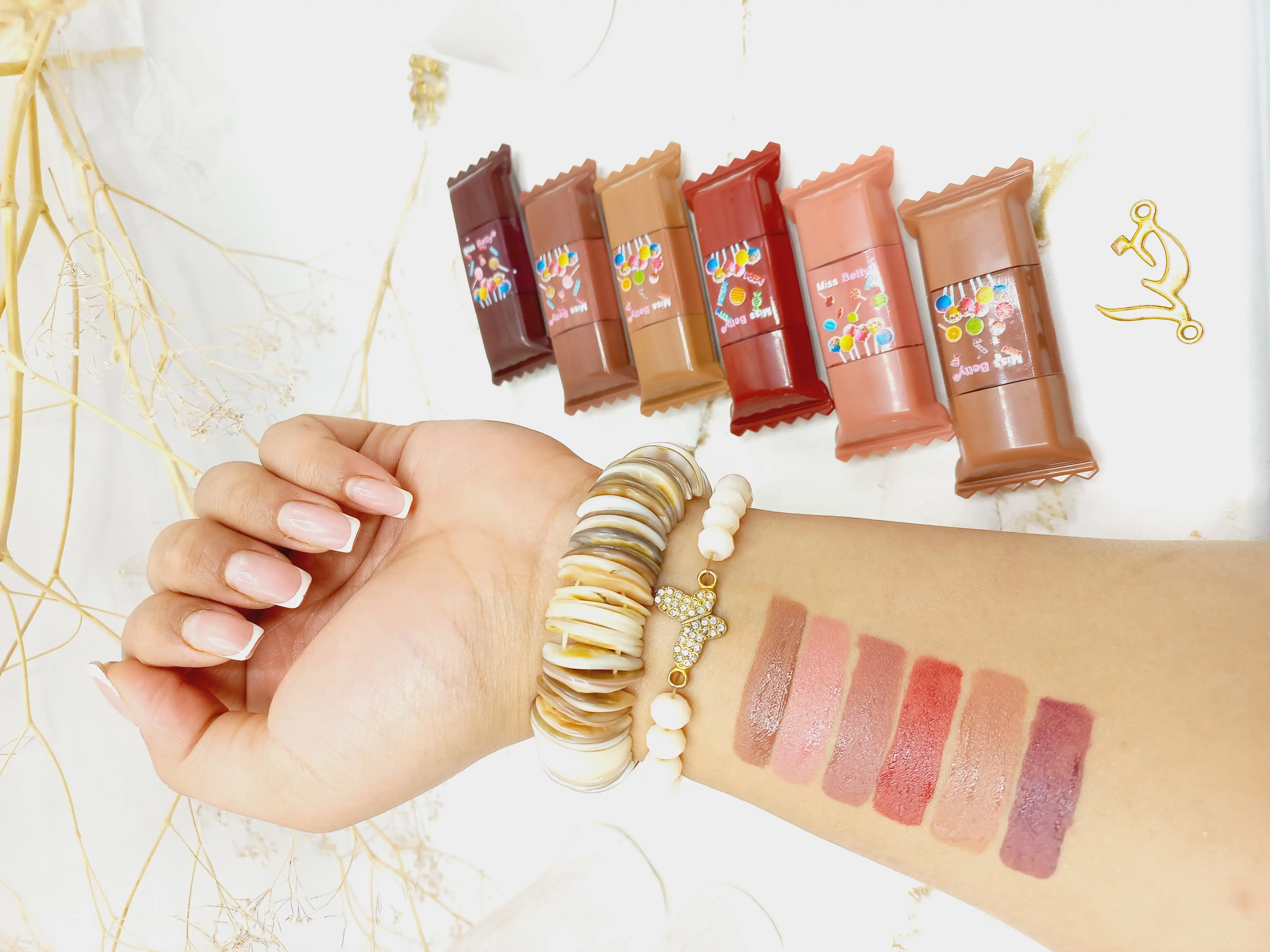 رژ مایع شکلاتی ضدآب و  فانتزی میس بتی Miss Betty کد 2221