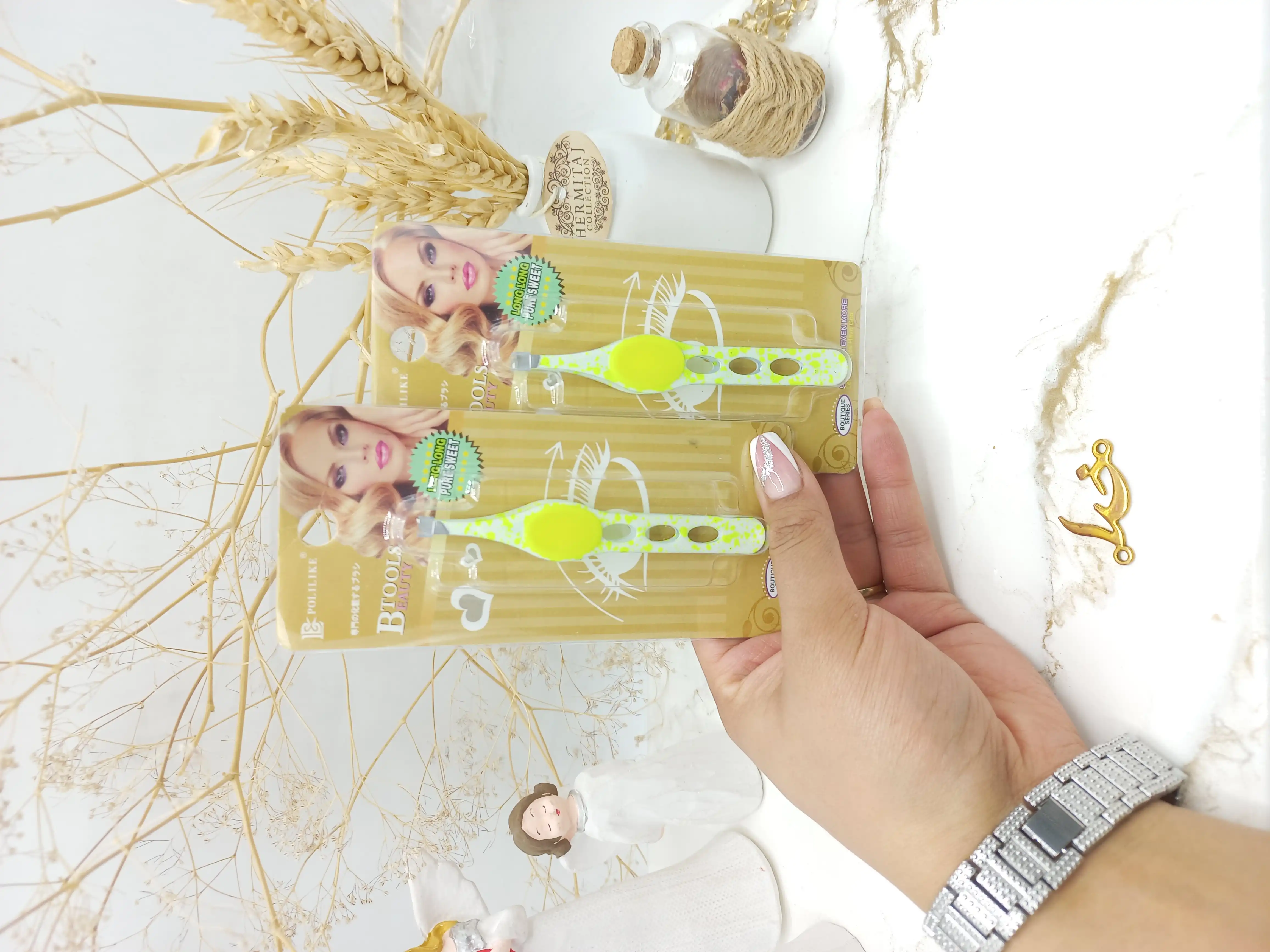 موچین ابرو دکمه دار طرح آبرنگی