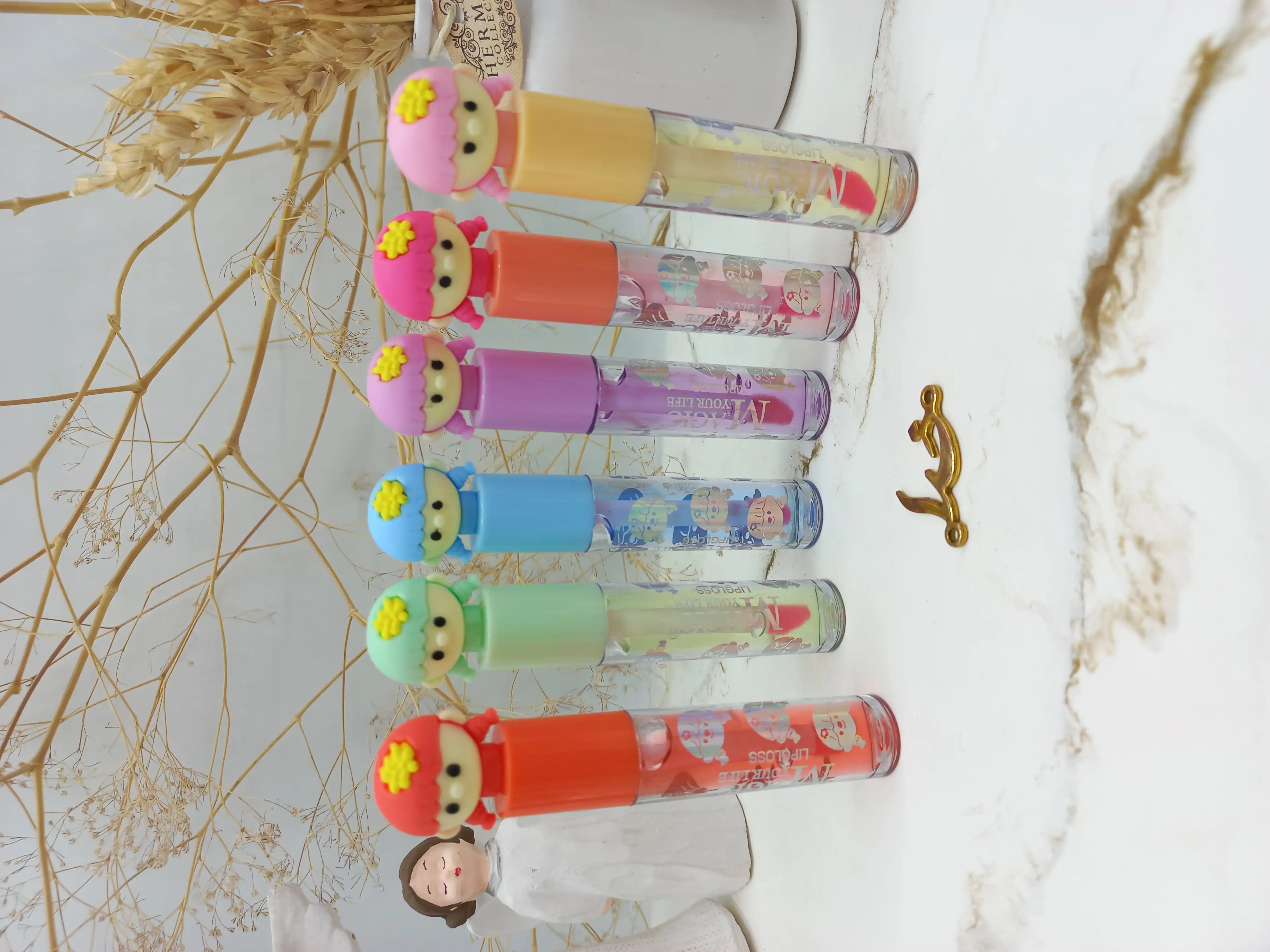 برق لب طرح عروسکی دختر مجیک MAGIC  کد LC1180