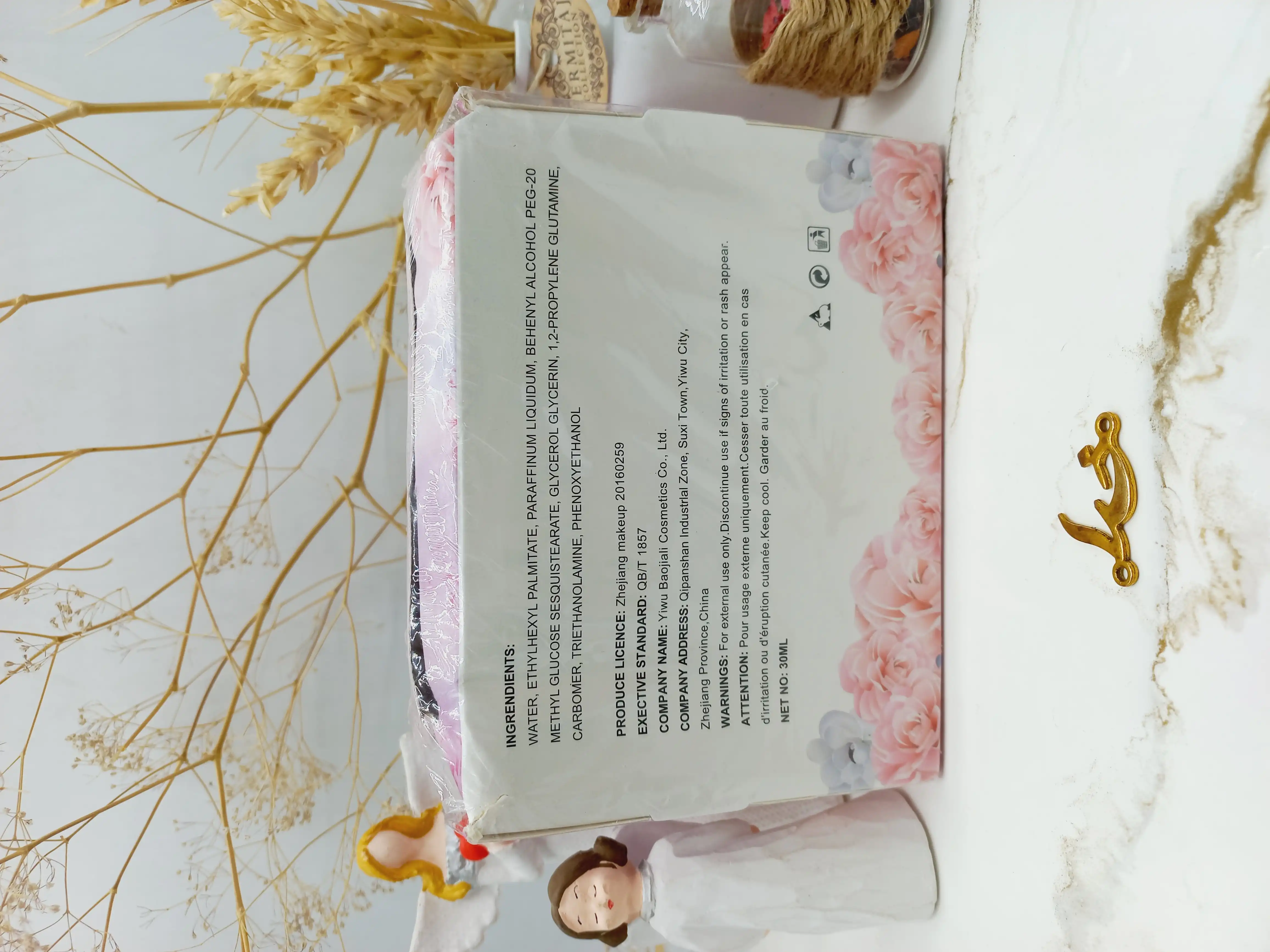 کرم دست مرطوب کننده و آبرسان طرح دختر BIGERBOWS‏ کد 606