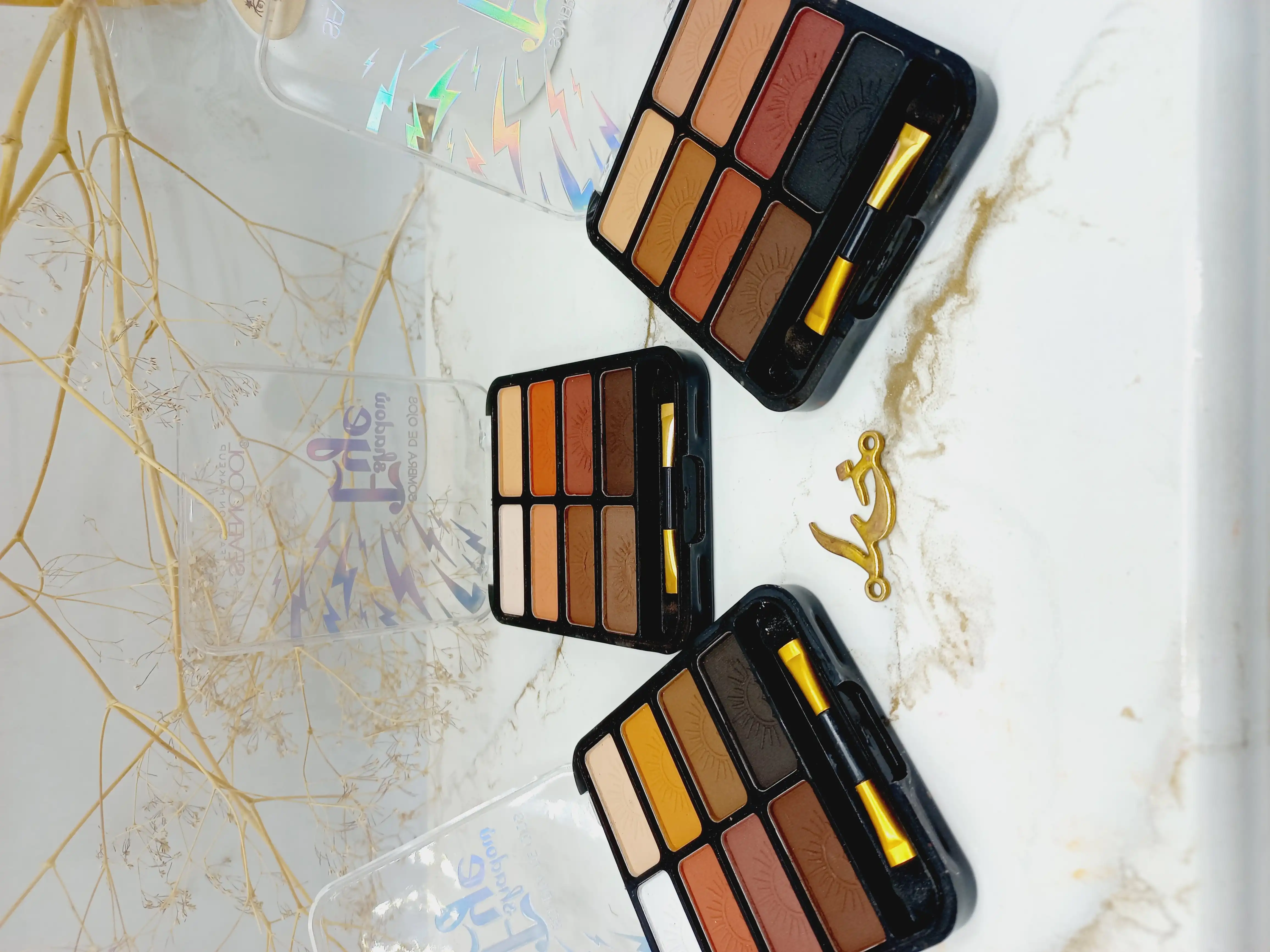 پالت سایه 8 رنگ برند سون کول SEVEN COOL کد 6808