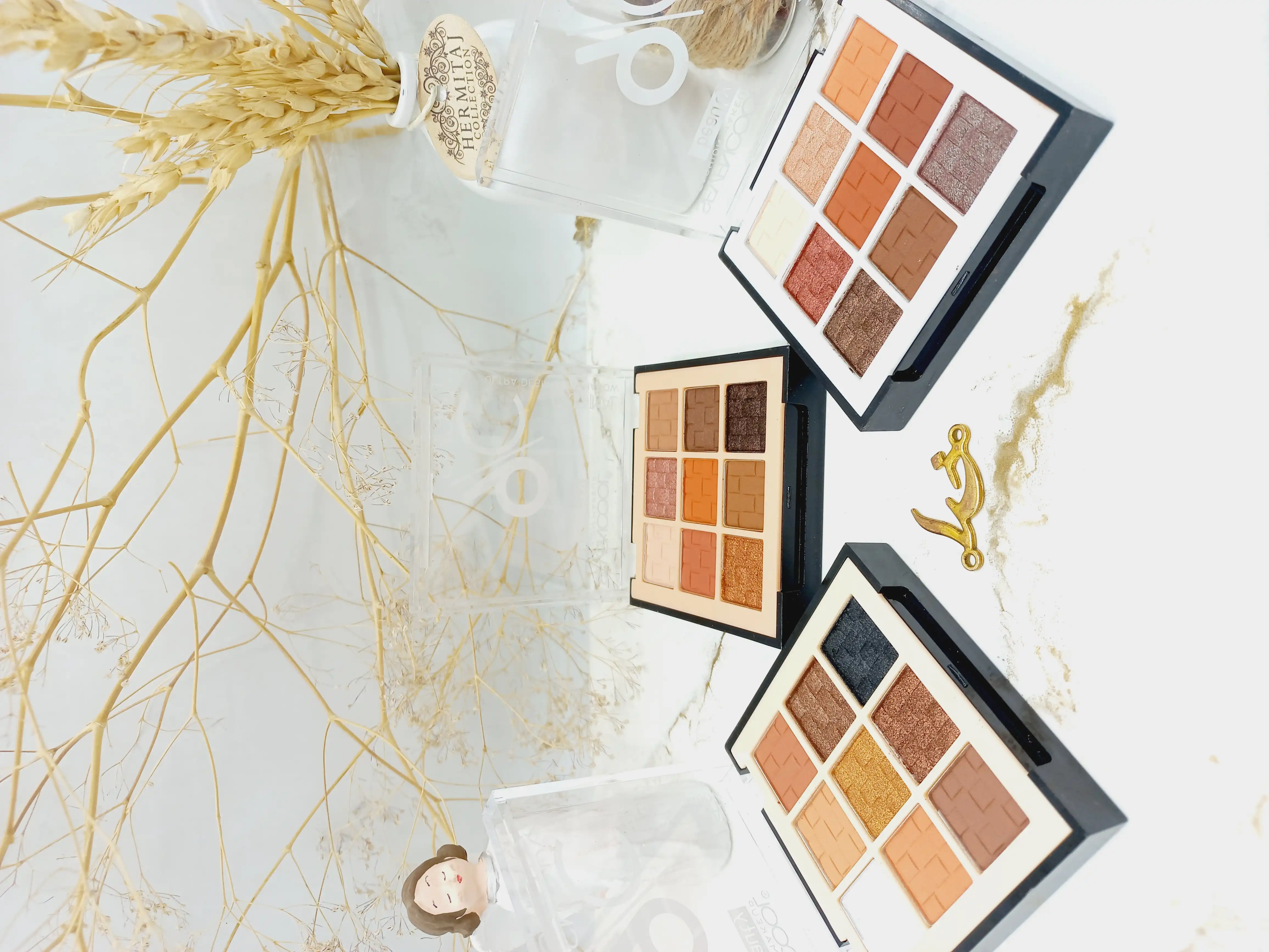 پالت سایه 9 رنگ برند سون کول SEVEN COOL کد 6697A