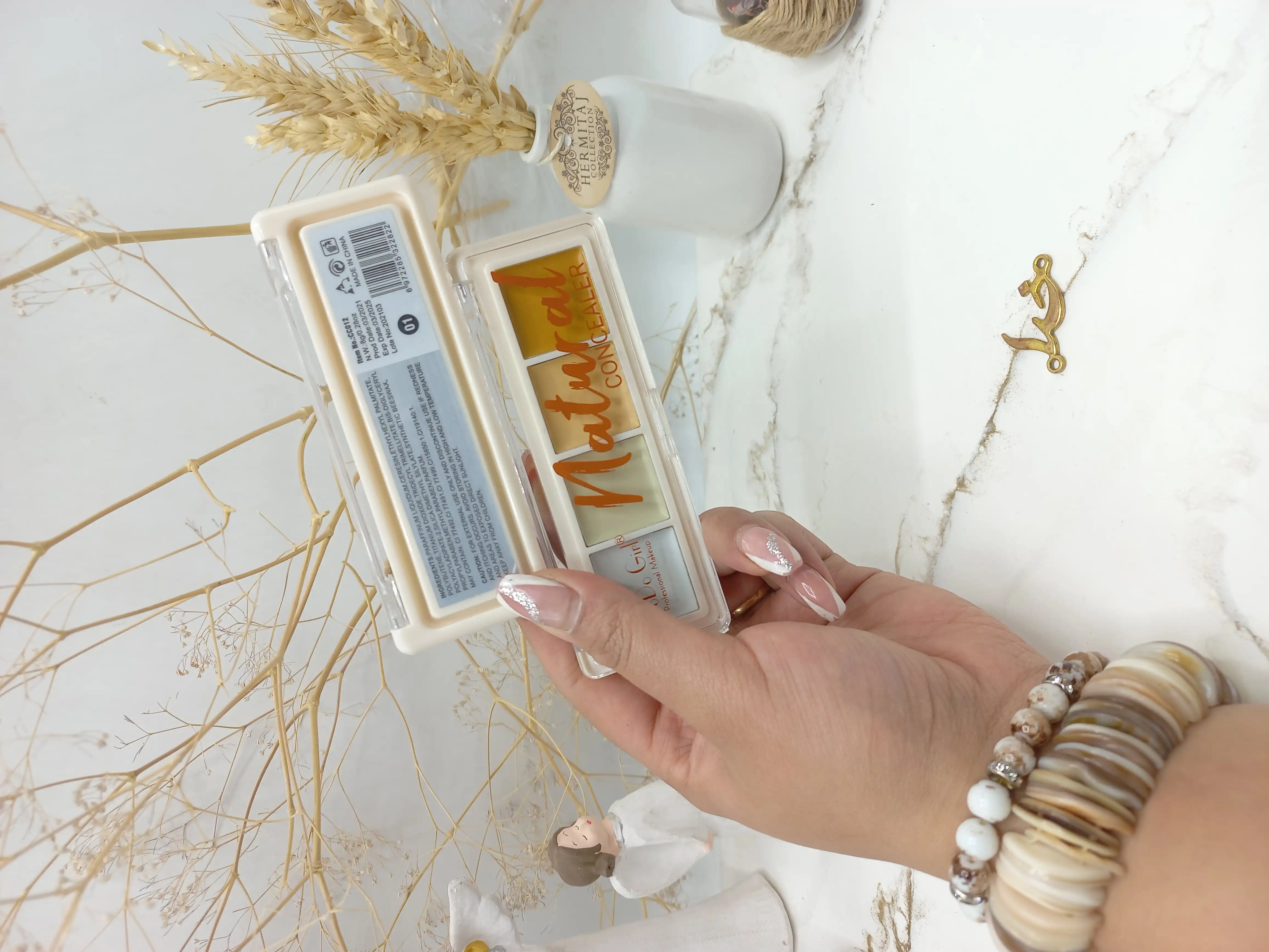 پالت کانسیلر 4 رنگ برند معروف دودگرل DoDo Girl کد c012