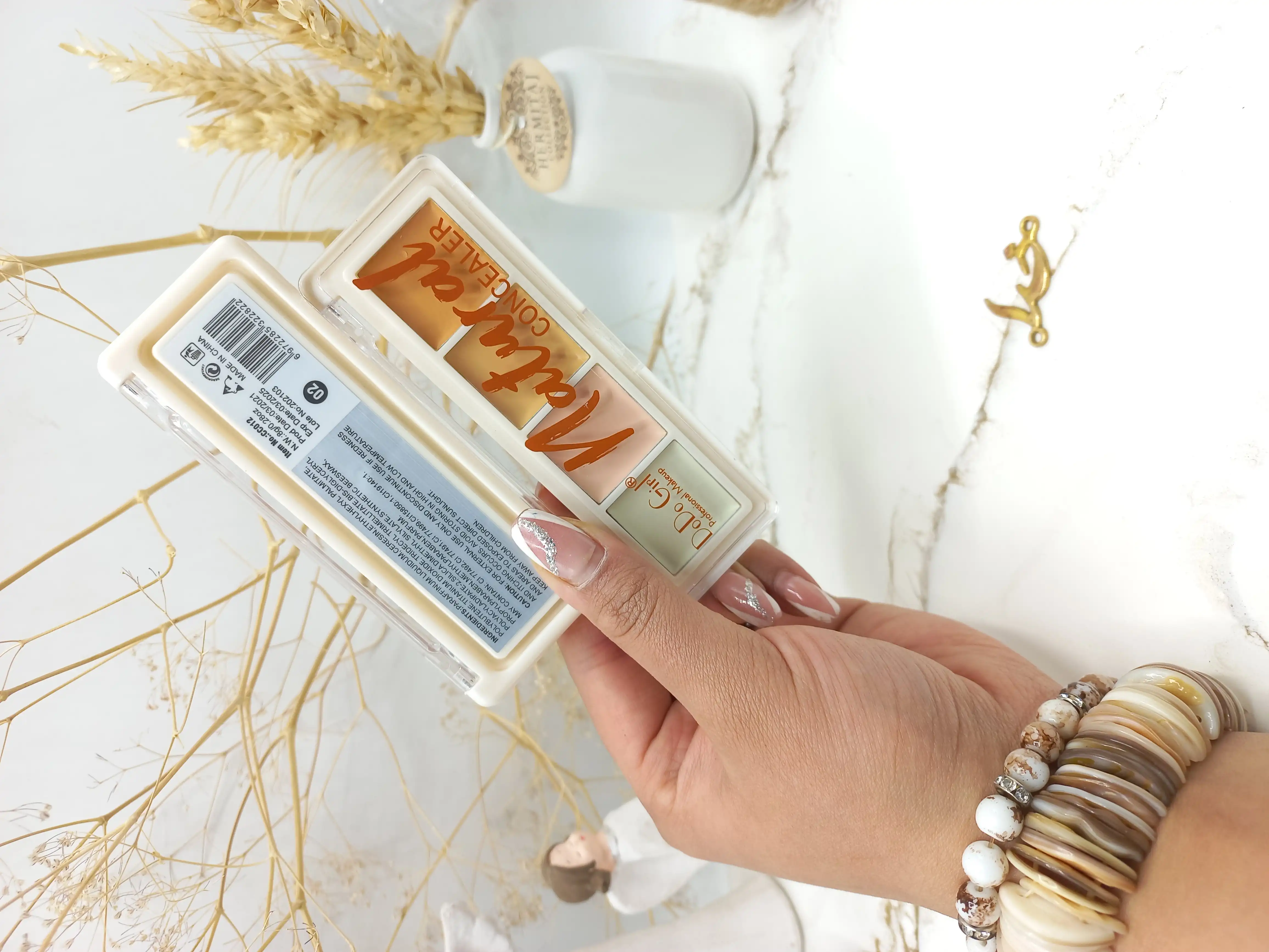 پالت کانسیلر 4 رنگ برند معروف دودگرل DoDo Girl کد c012