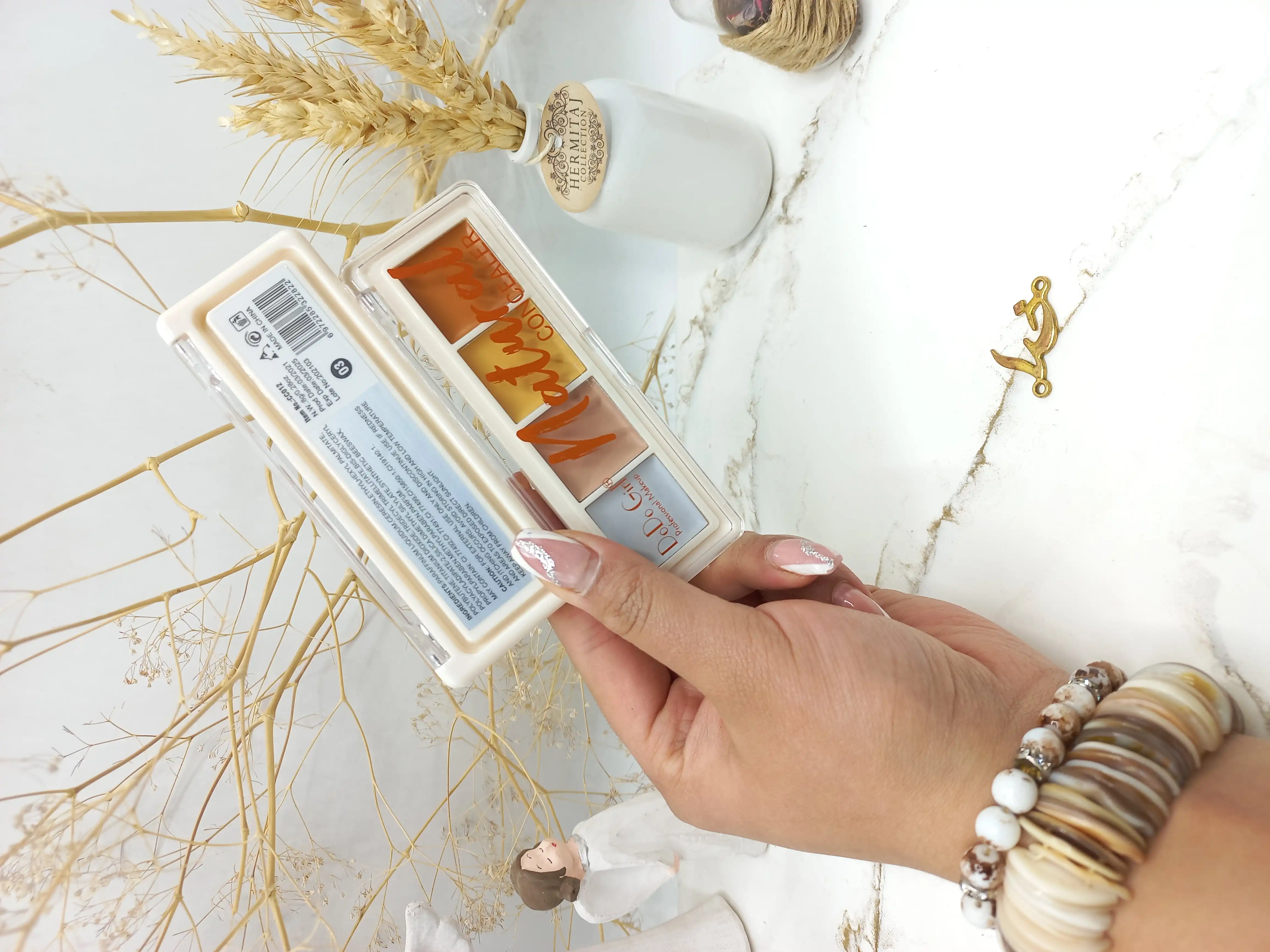 پالت کانسیلر 4 رنگ برند معروف دودگرل DoDo Girl کد c012