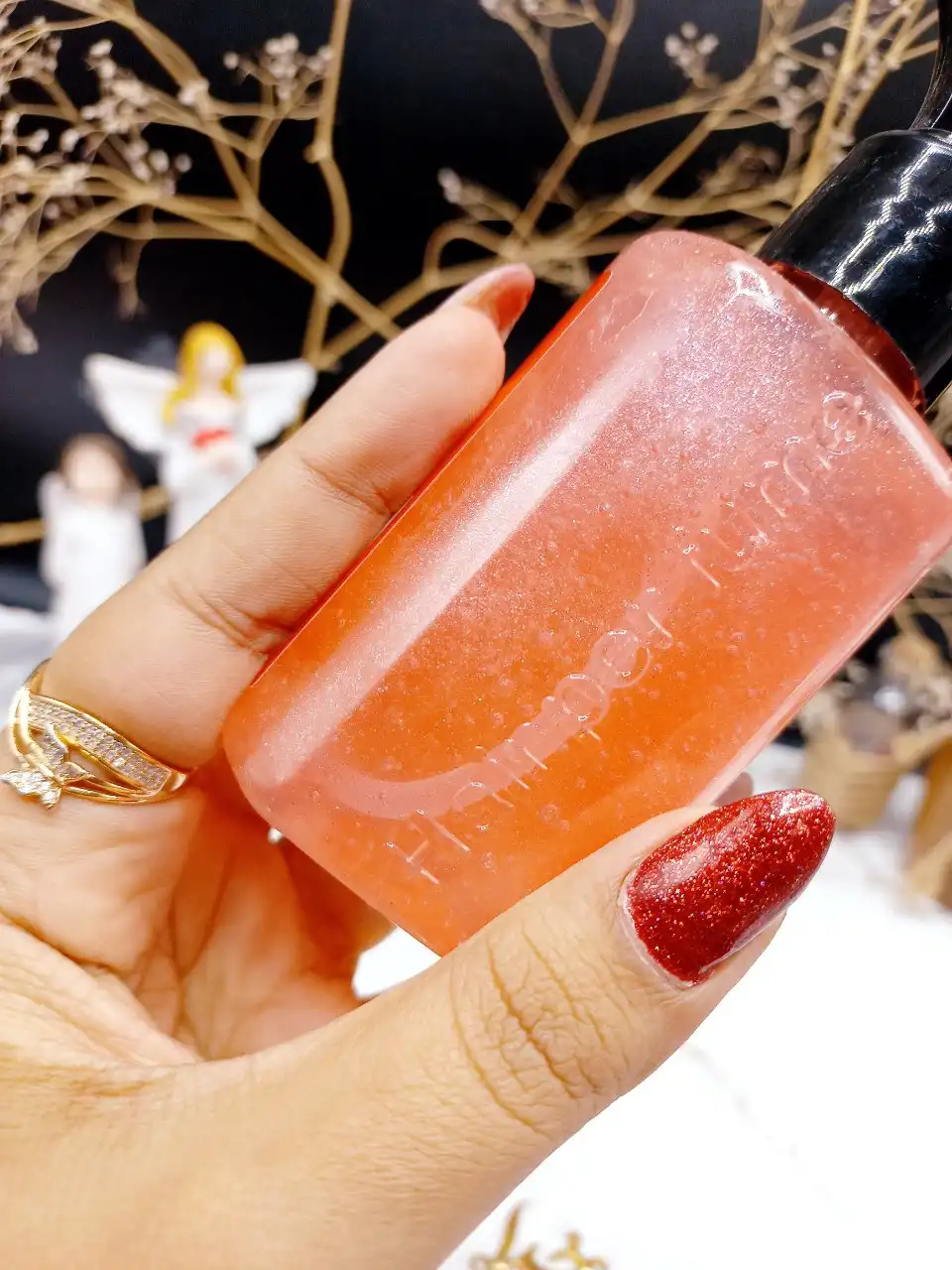 عطر موی شاین دار ادامس خرسی 130 ml برند واو WOW کد 22