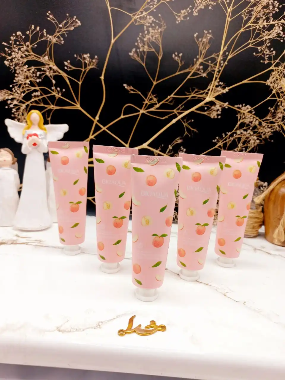 کرم دست مرطوب کننده و آبرسان خوشبو هلو 30 گرم بیوآکوا  کد BQY58222