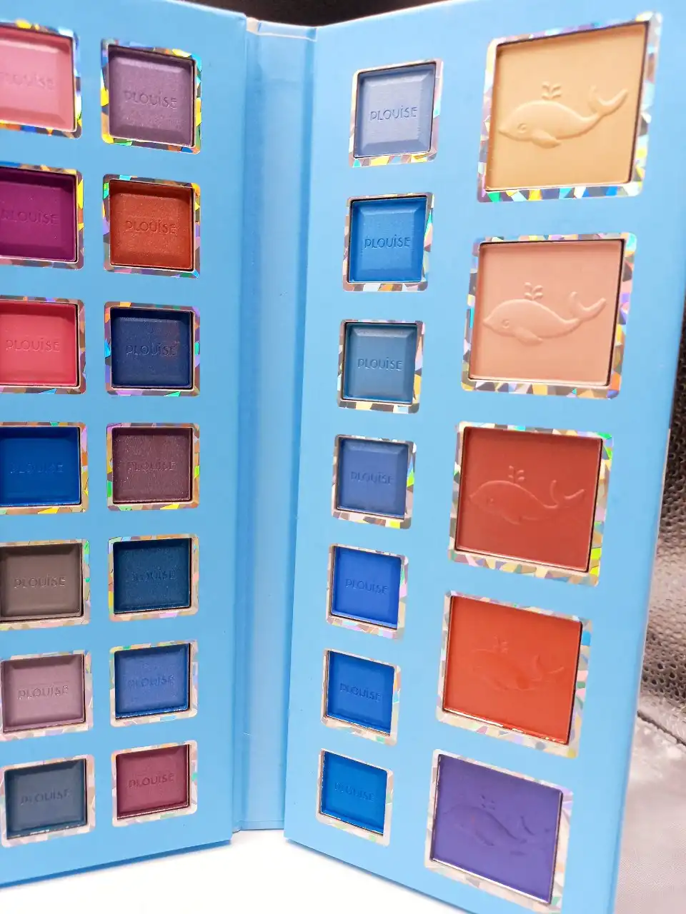 پالت سایه ۶۶ رنگ دلفینی برند پلیویز PLOUISE کد TZY_0014