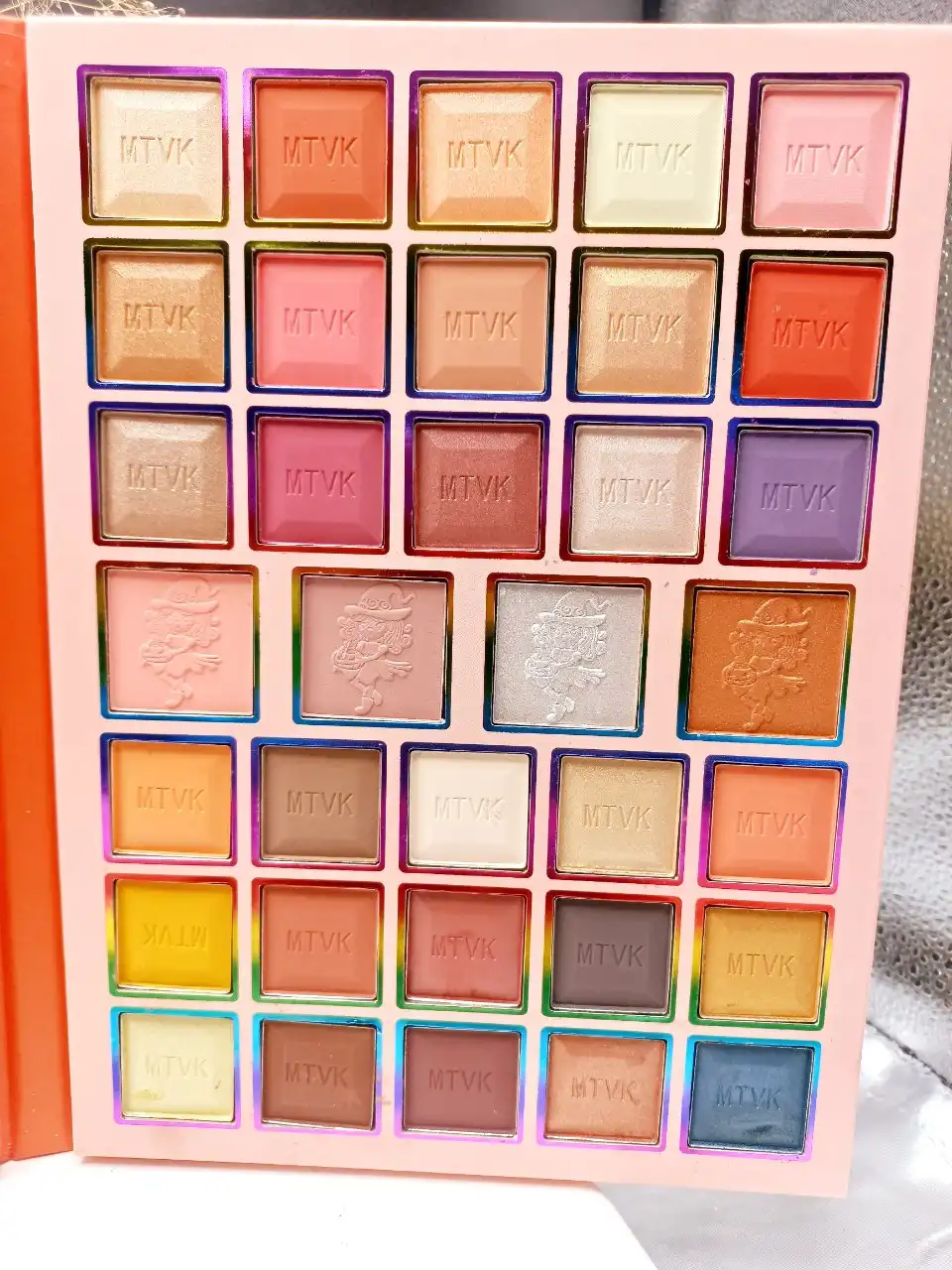 پالت سایه ۱۰۲ رنگ برند هالووین HALLOWEEN کد L_0003