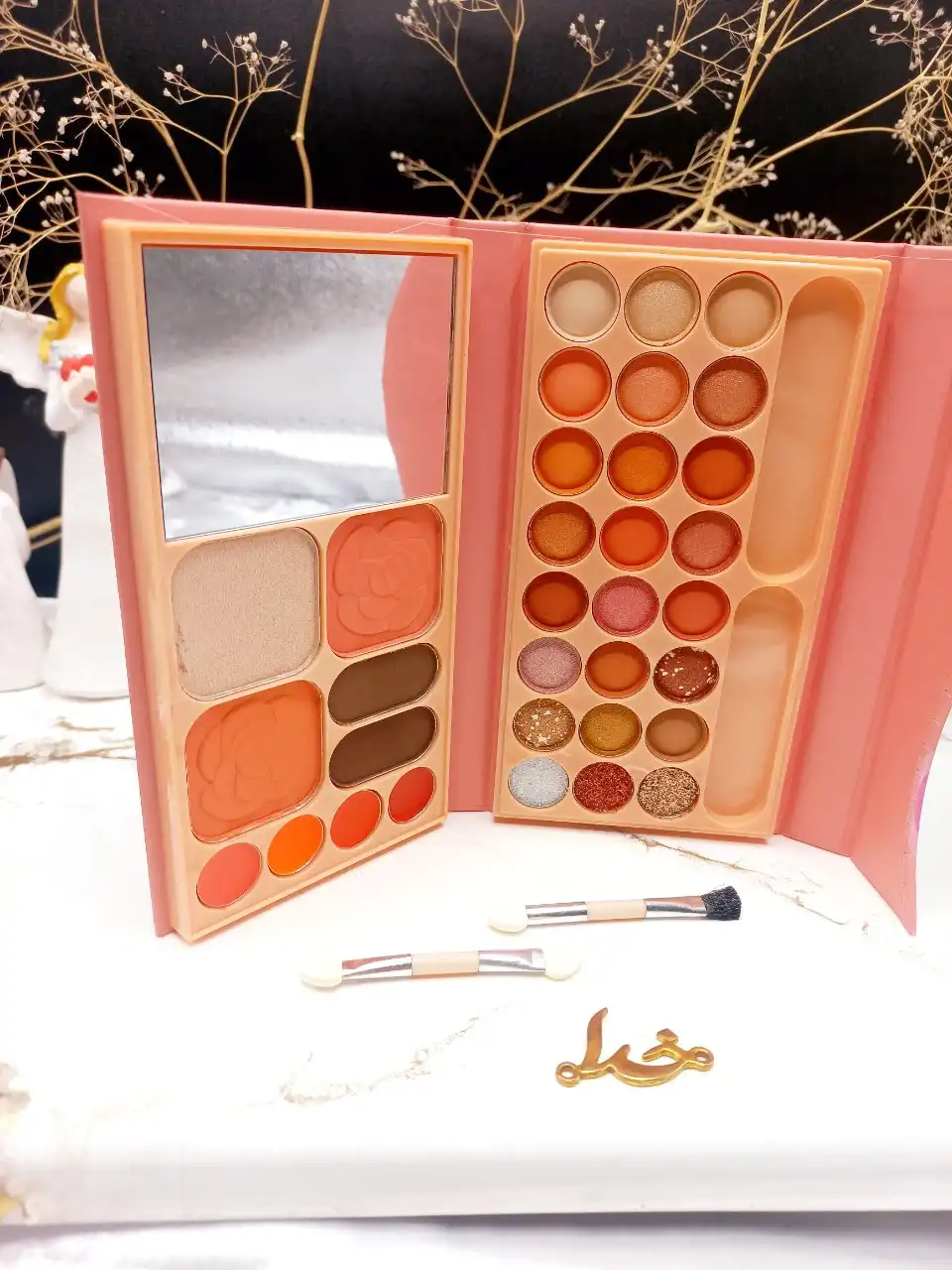 پالت سایه کیفی طرح اسب شاخدار برند آنالیدی ANYLADY کد 8636Q