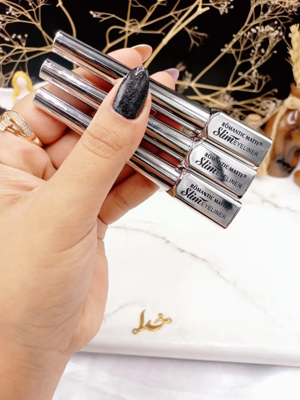 خط چشم ماژیکی  کوزه ای رومانتیک مات Romntic Matt کد 1320