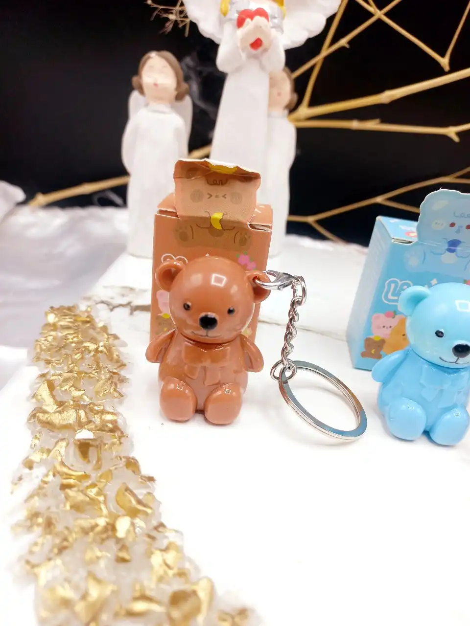 رژ مایع خرسی دارای سر جا کلیدی YEAHKISS کد 1028