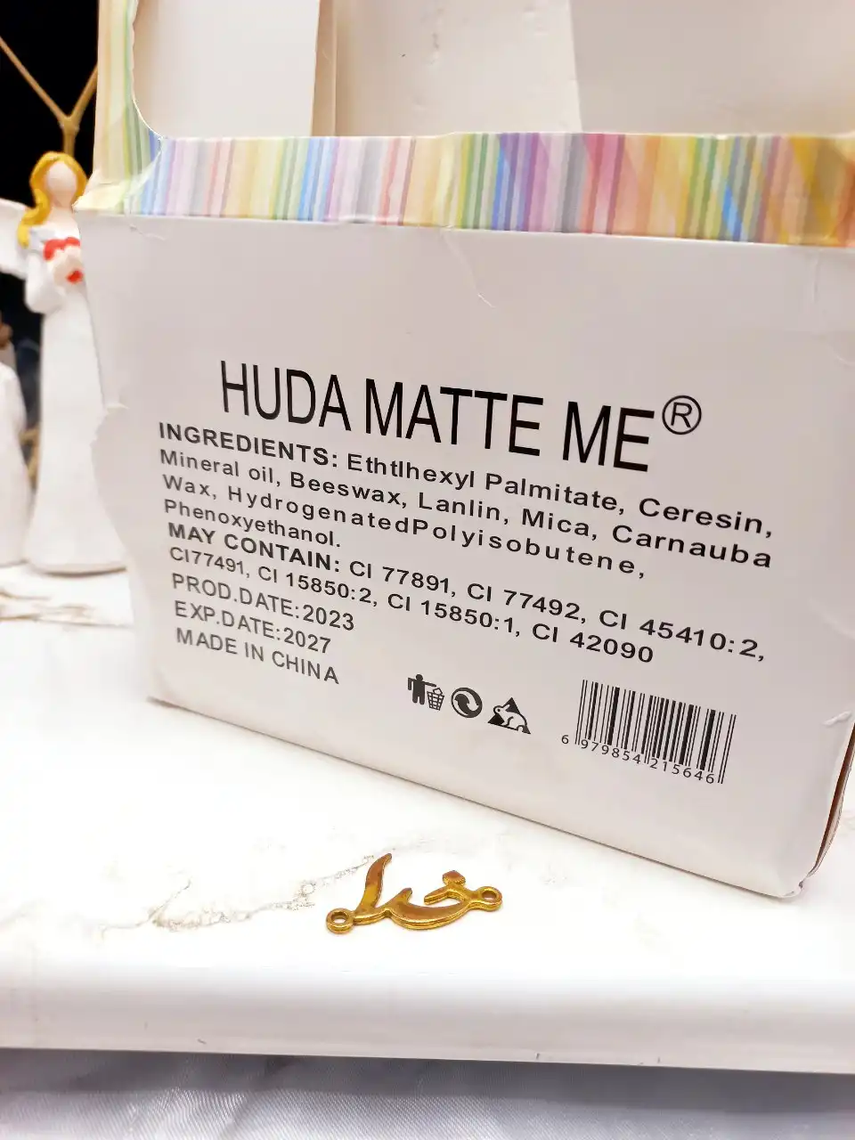 برق لب حرارتی طرح آویز دار حروف انگلیسی هدا مات می HUDA MATTE ME  کد X289