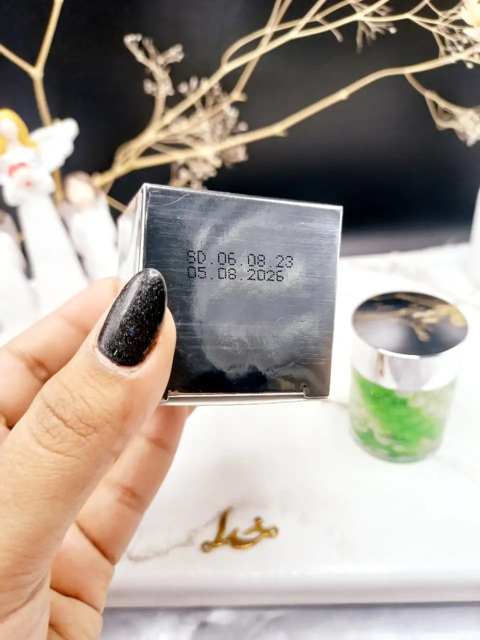 کرم دور چشم ضد پیری و جوانساز 98 درصد آلوئه ورا سادور SADOER کد 1780