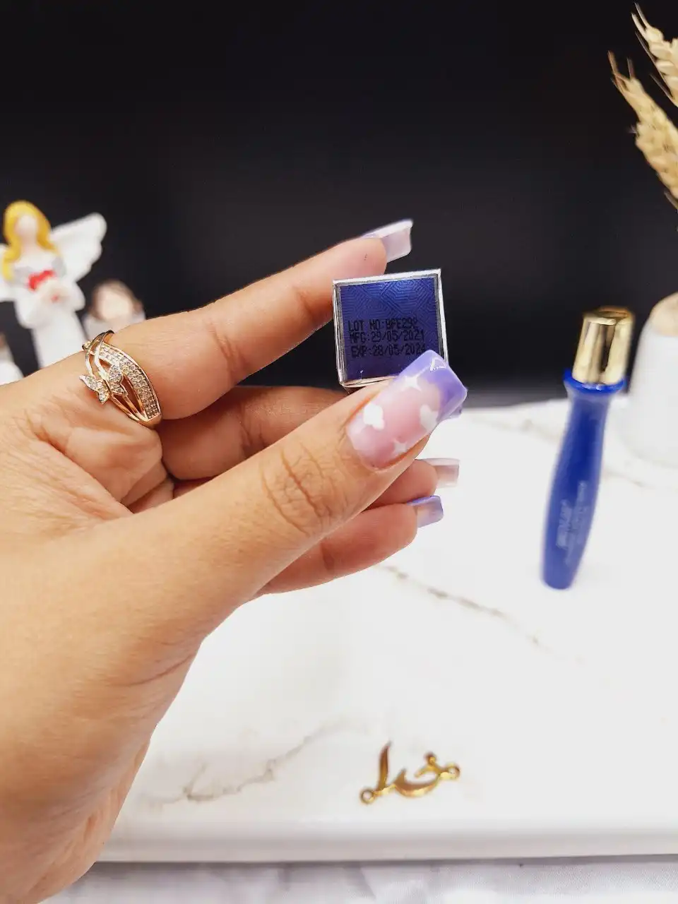 سرم دور چشم غلطکی ضد چروک و هیالورونیک اسید بریلی BREYLEE کد BY1688