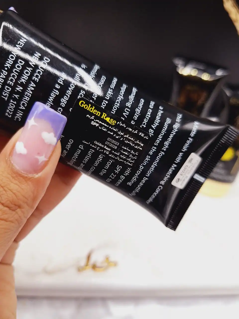 کرم پودر تیوپی کیفیت عالی کد YL1023