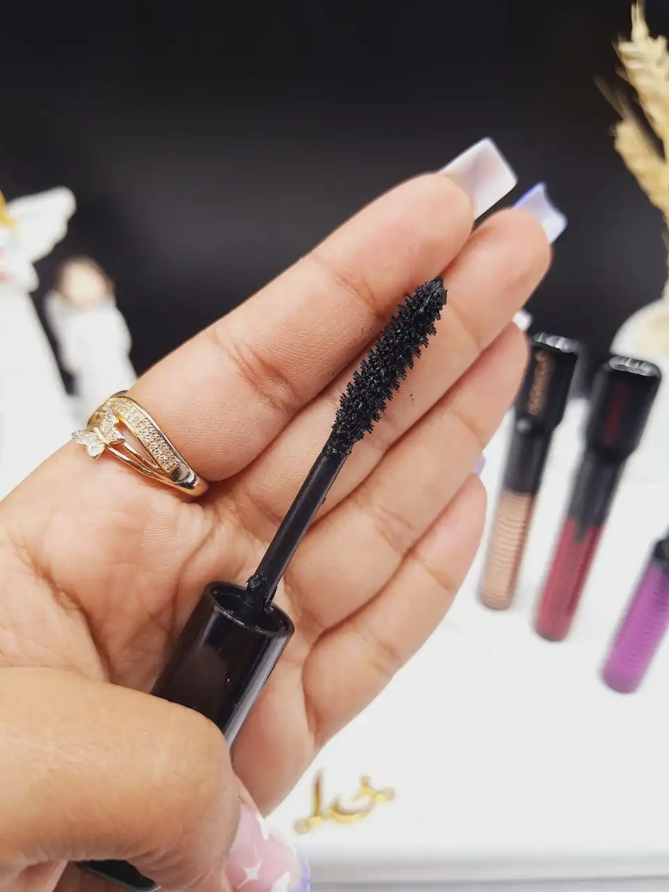 ریمل حجم دهنده ماسکارا هدا موجی HUDA MOJI کد M_210